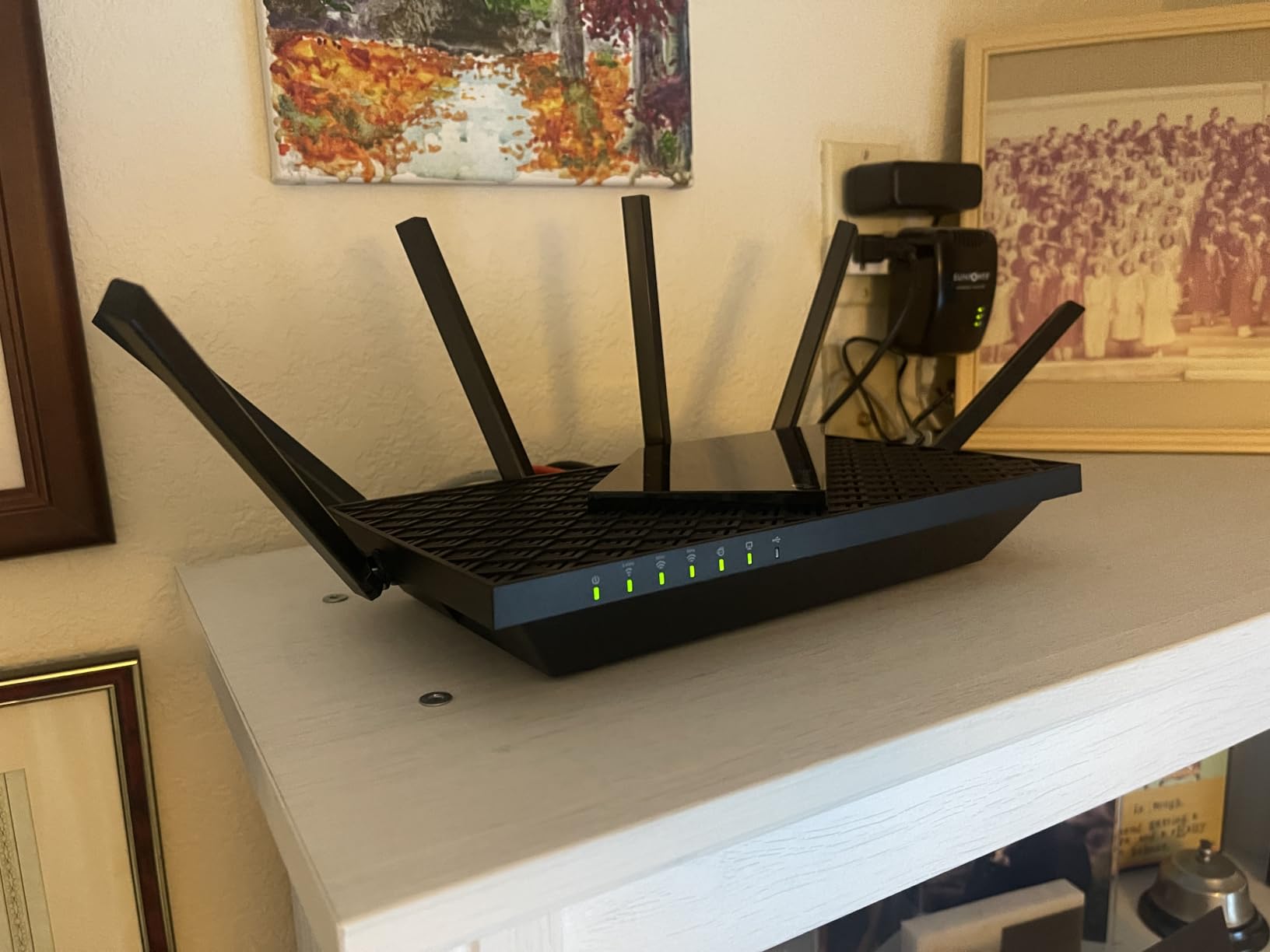TP-Link AXE5400 Tri-Band WiFi 6E Router, 2025 PCMag Editors' Choice customer photo 2
