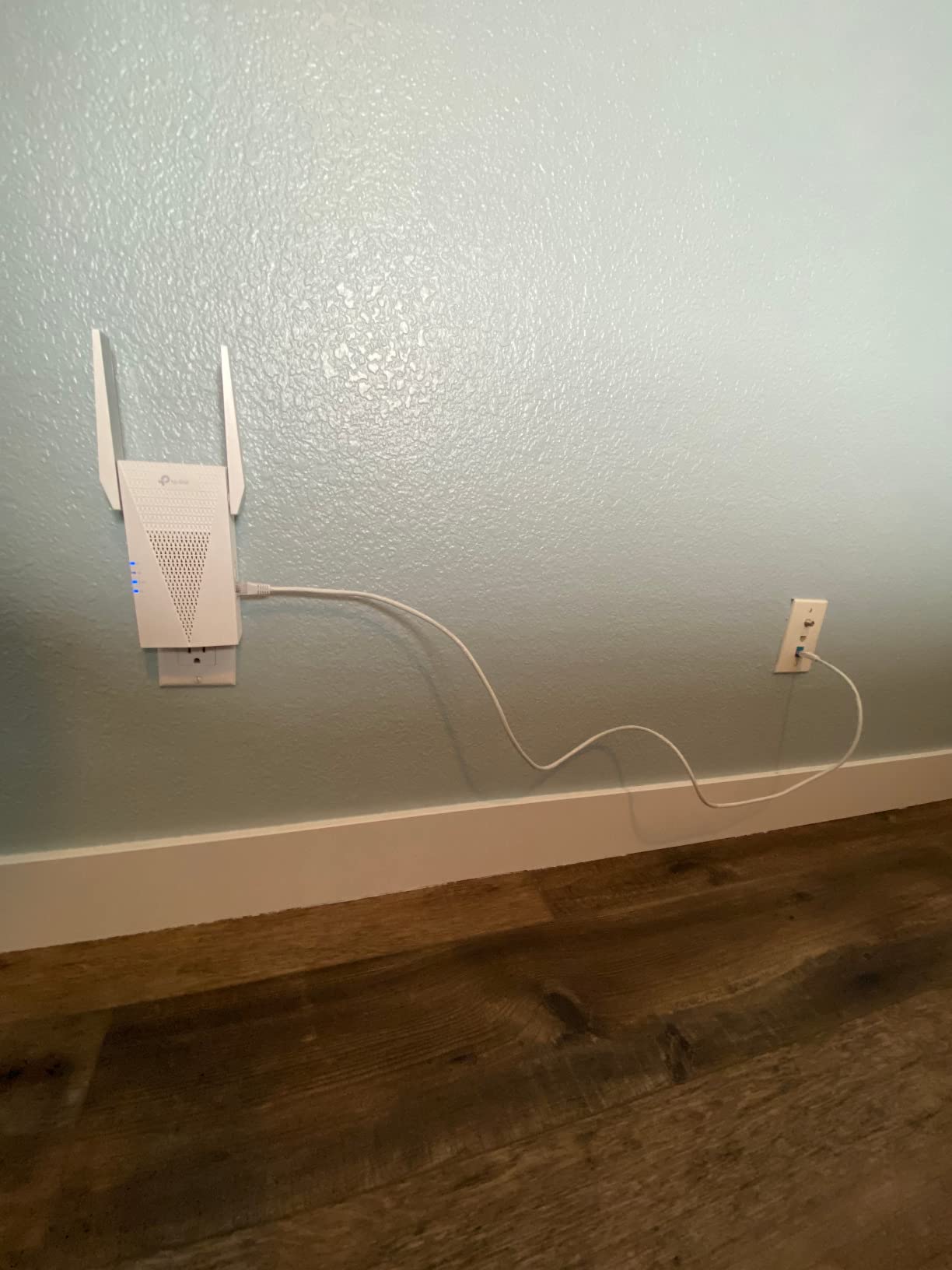 TP-Link AX3000 WiFi 6 Range Extender | PCMag Editor's Choice | Dual-Band Wireless Repeater w/Ethernet Port | Up to 2400 Sq. Ft., 64 Devices | Internet Signal Booster | APP Setup | EasyMesh (RE715X) customer photo 1