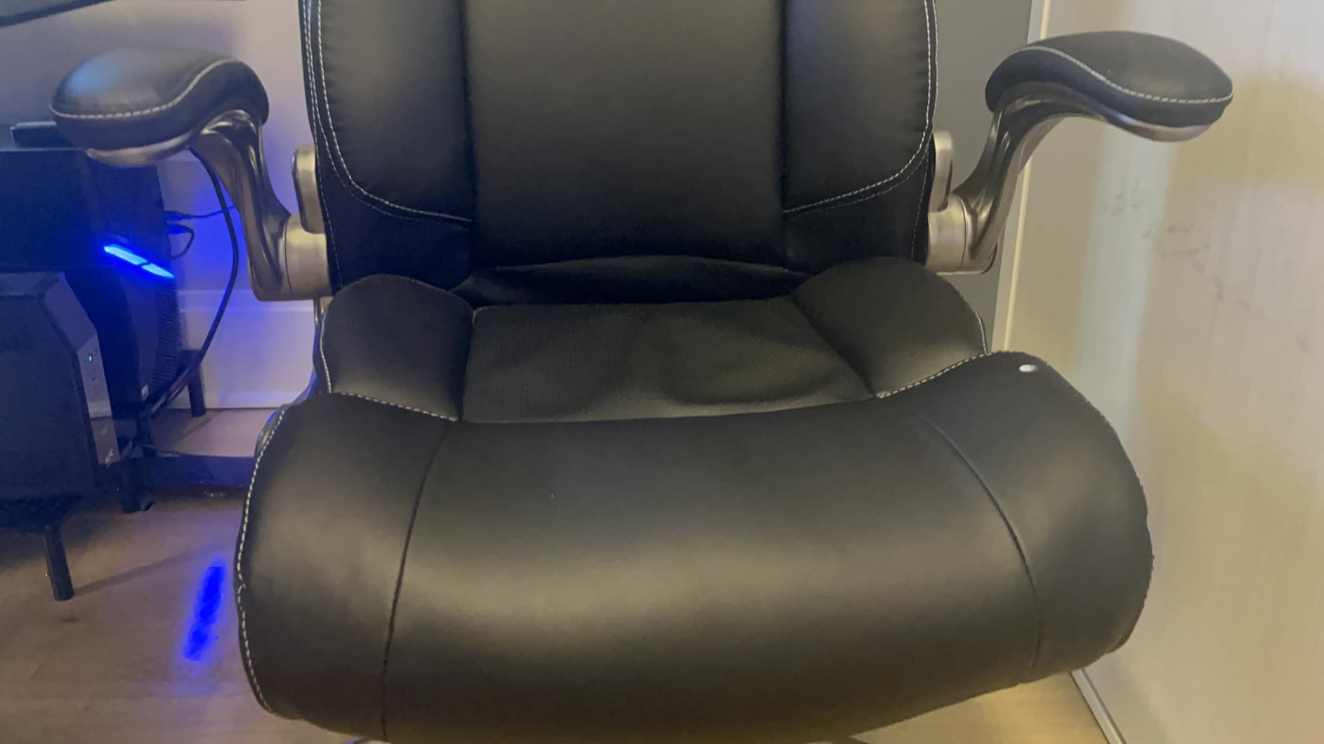 COLAMY High Back Executive Office Chair - Padded Leather Ergonomic Computer Desk Chair with Inflatable Lumbar Support & Flip-Up Arms, Adjustable Tilt Lock Swivel Task Chair for Home Office, Black customer photo 1