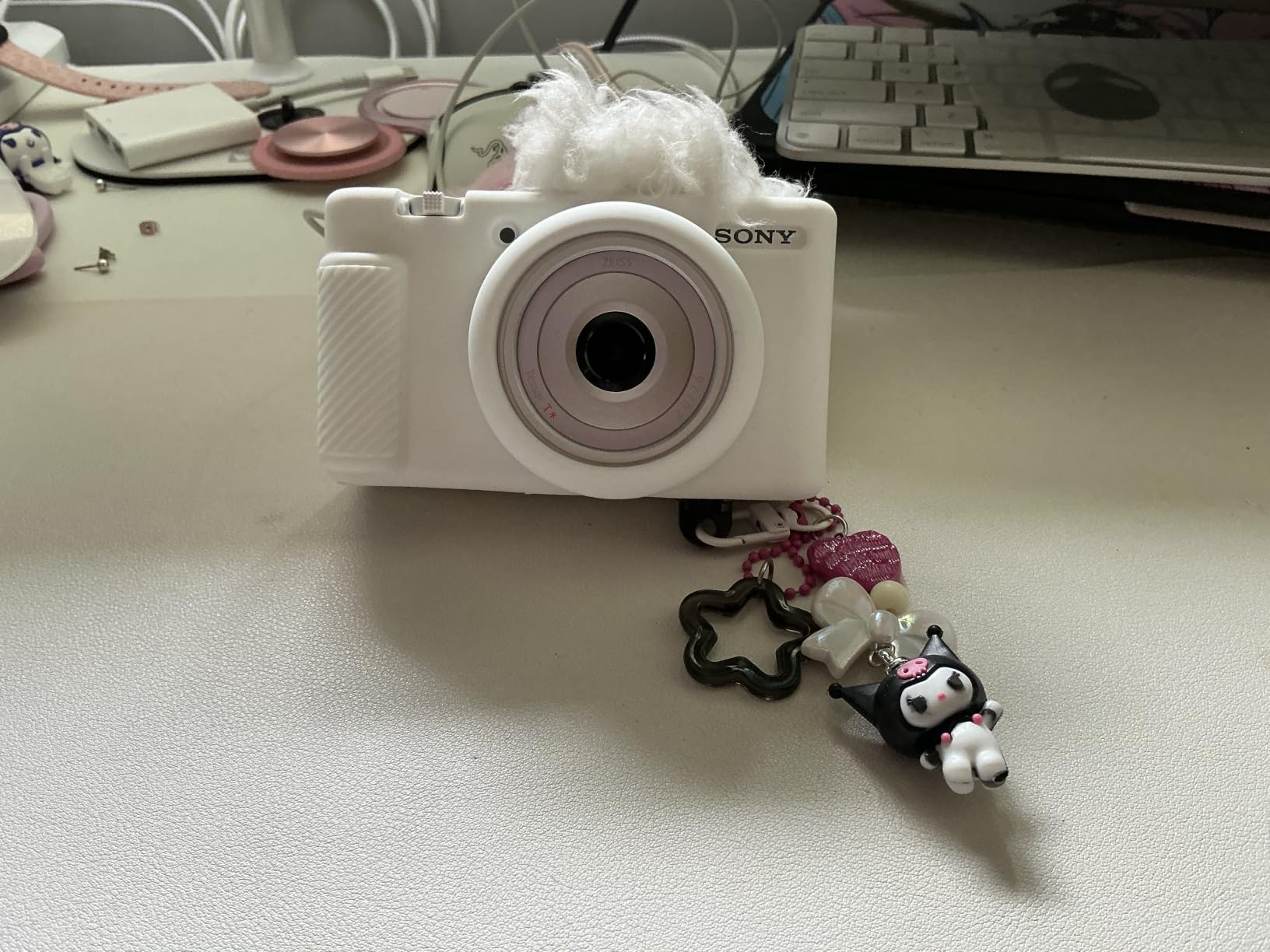 Sony ZV-1F Compact Digital Camera 4K Video White customer photo 2