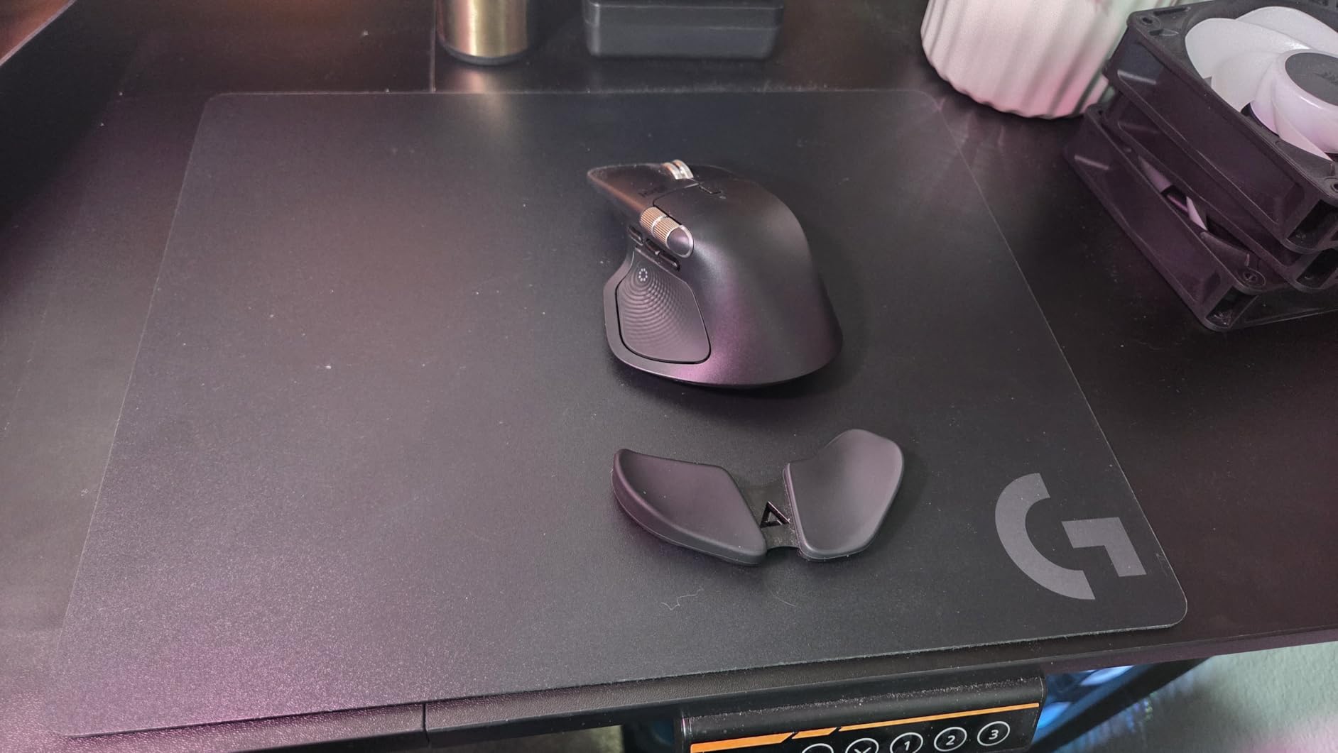 Logitech G440 Hard Gaming Mouse Pad (340x280x5) - Black customer photo 2