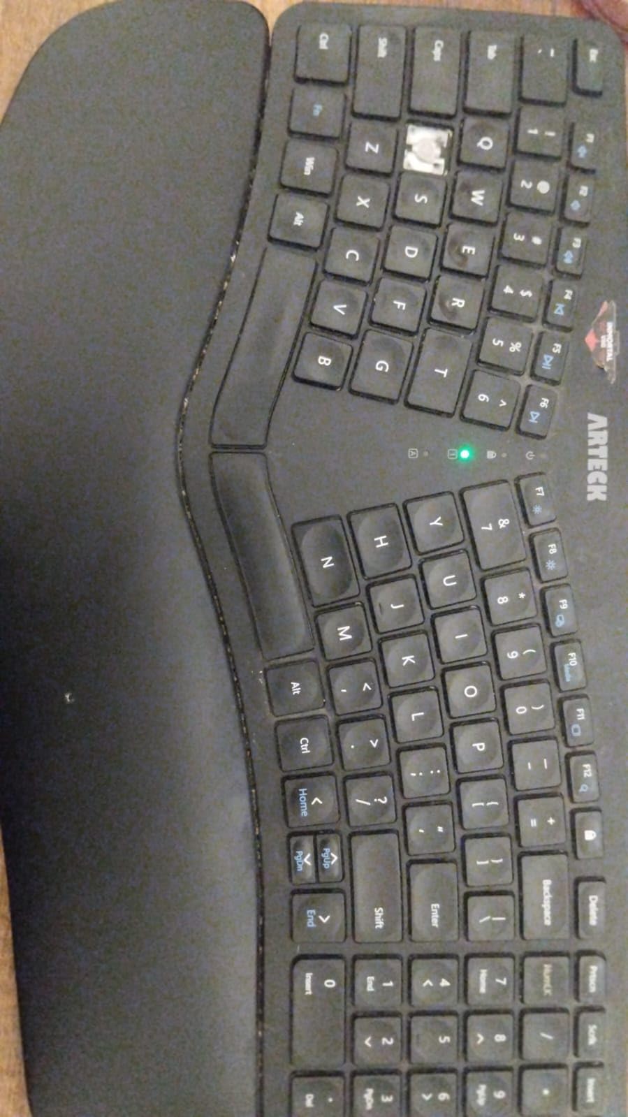 Arteck Split Ergonomic Keyboard with Palm Rest, 2.4G USB Wireless Keyboard customer photo 2