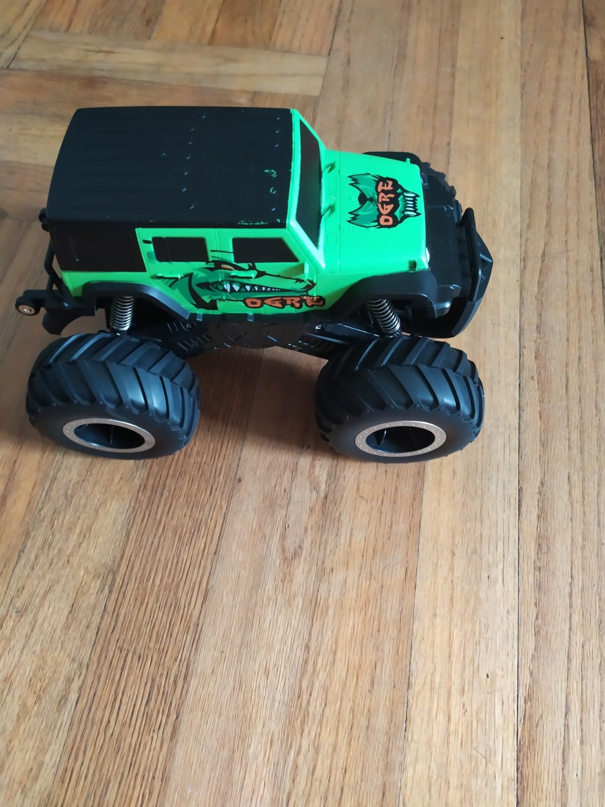 STEMTRON Amphibious RC Car 1:16 4WD Waterproof Monster Truck customer photo 1