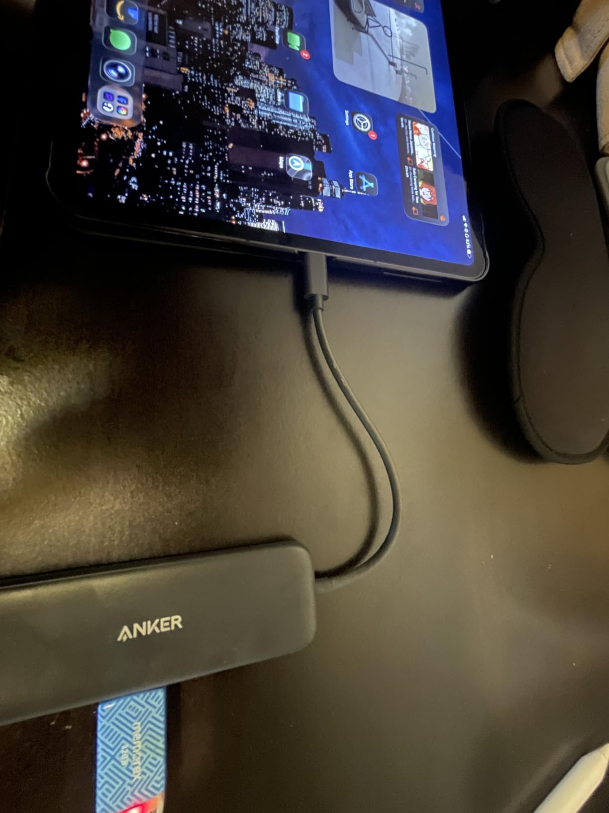 Anker USB C Hub, 5-in-1 USBC to HDMI Splitter with 4K Display customer photo 1