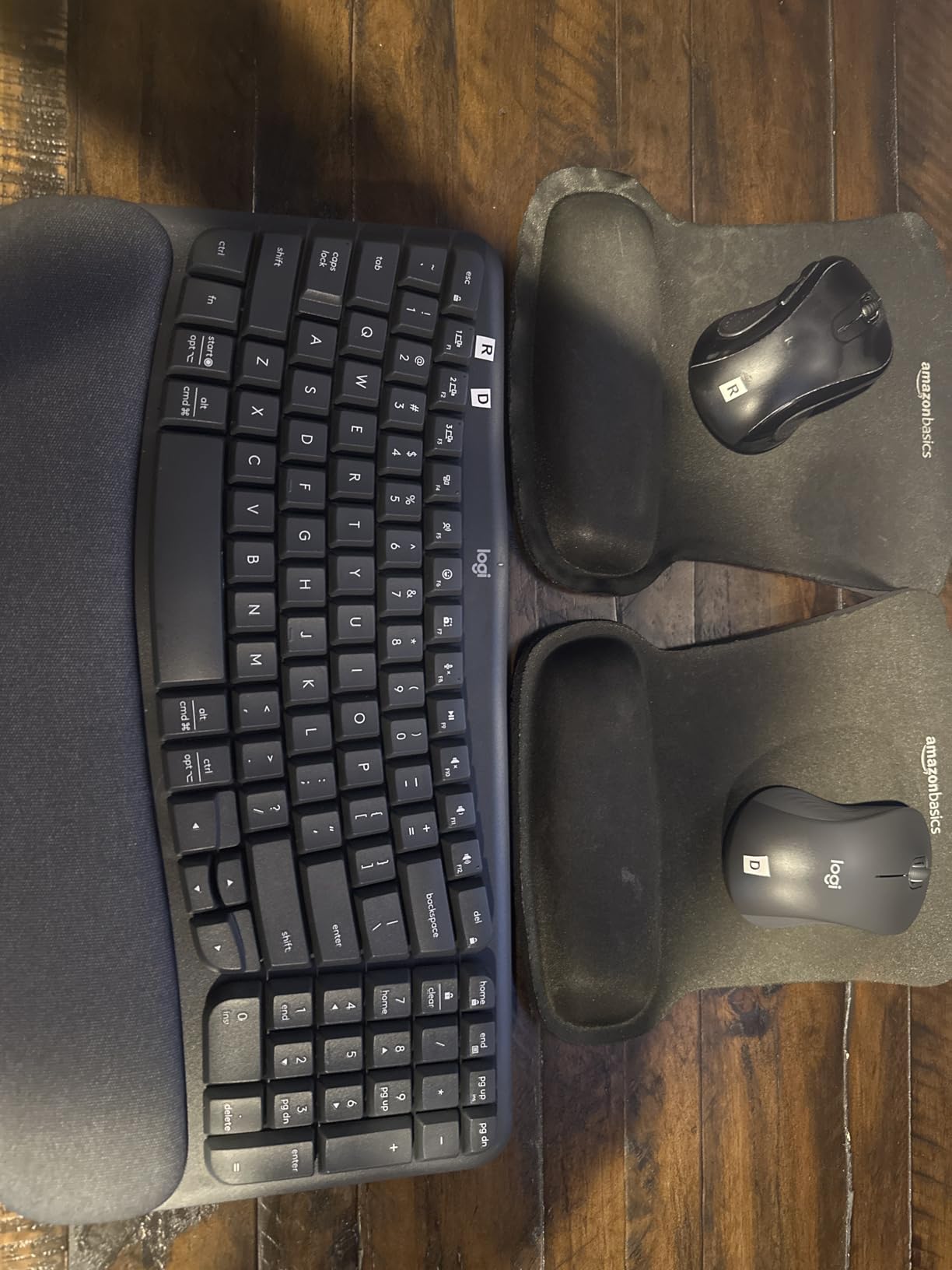 Logitech Wave Keys MK670 Wireless Ergonomic Keyboard Mouse Combo - Graphite customer photo 2