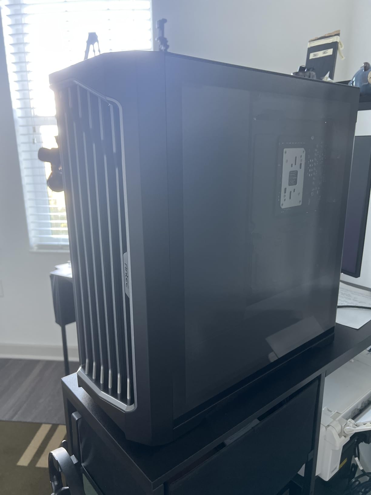 Antec Performance 1 FT Full Tower E-ATX PC Case, 3 PWM Fans customer photo 2