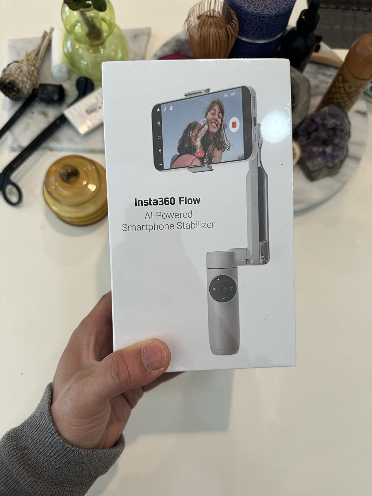 Insta360 Flow Gimbal Stabilizer for Smartphone, AI-Powered Gimbal, 3-Axis Stabilization, Built-in Tripod, Portable & Foldable, Auto Tracking Phone Stabilizer, Video Recording, Stone Gray customer photo 1