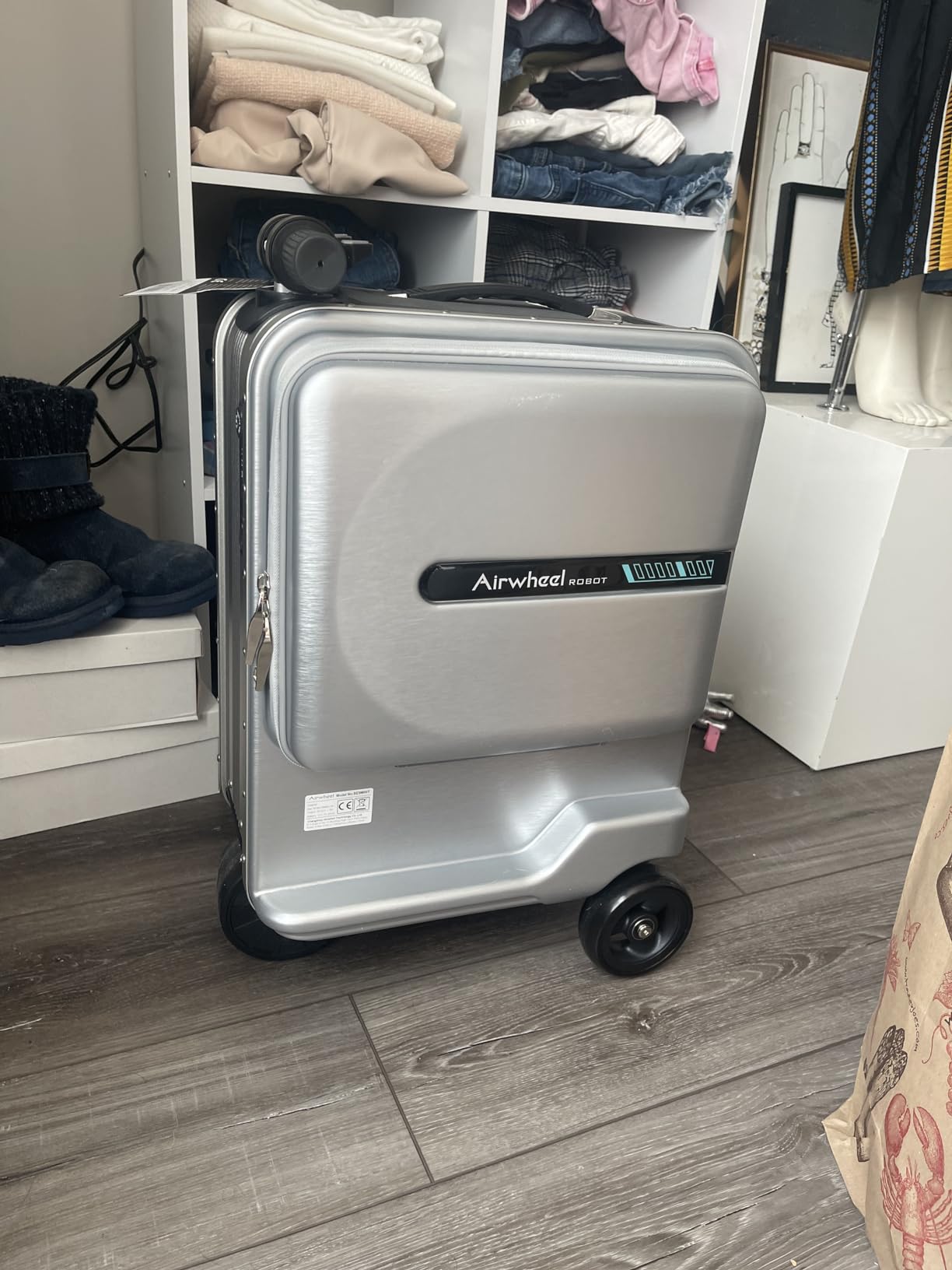 Airwheel SE3miniT 20 Inch Electrical Riding On Suitcases Luggage Scooters Carry On Smart Luggage (silver) customer photo 2