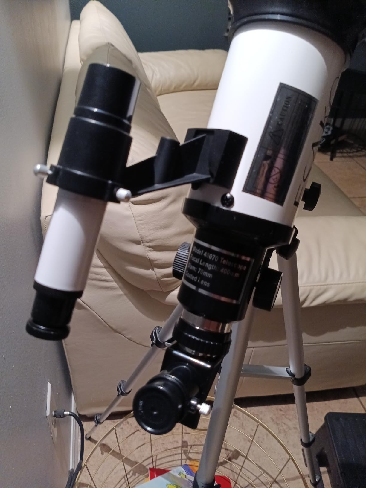 ESAKO Telescope for Kids & Beginners, 70mm Aperture Portable Telescopes with 3 Eyepieces, Height Adjustable Tripod & Phone Adapter & Remote Control Gift for Christmas customer photo 2