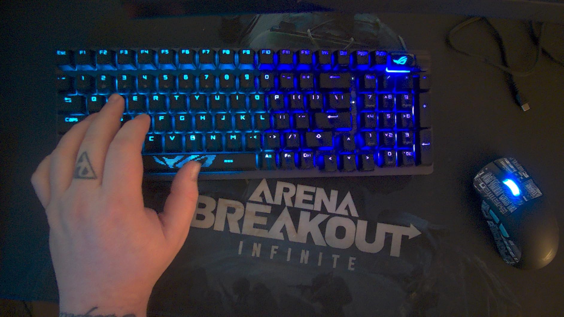 ASUS ROG Strix Scope II 96 Wireless Mechanical Gaming Keyboard – 96% Full-Size, Tri-Mode Connectivity, Hot Swappable Pre-lubed ROG NX Snow Linear Switches, PBT Keycaps, RGB, PC/Mac Support-Black customer photo 1
