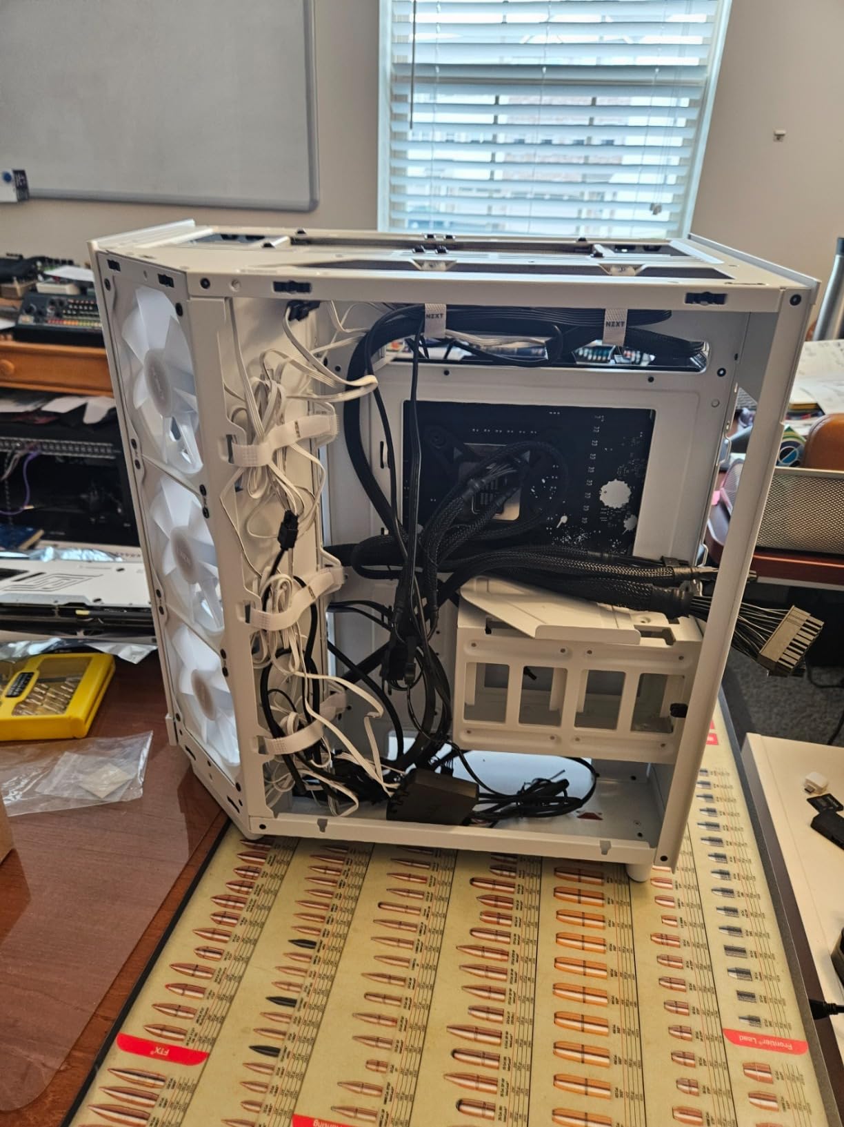 NZXT H6 Flow RGB Mid-Tower Airflow Case with 3 RGB Fans, Panoramic Glass Panels, and Cable Management - White customer photo 1