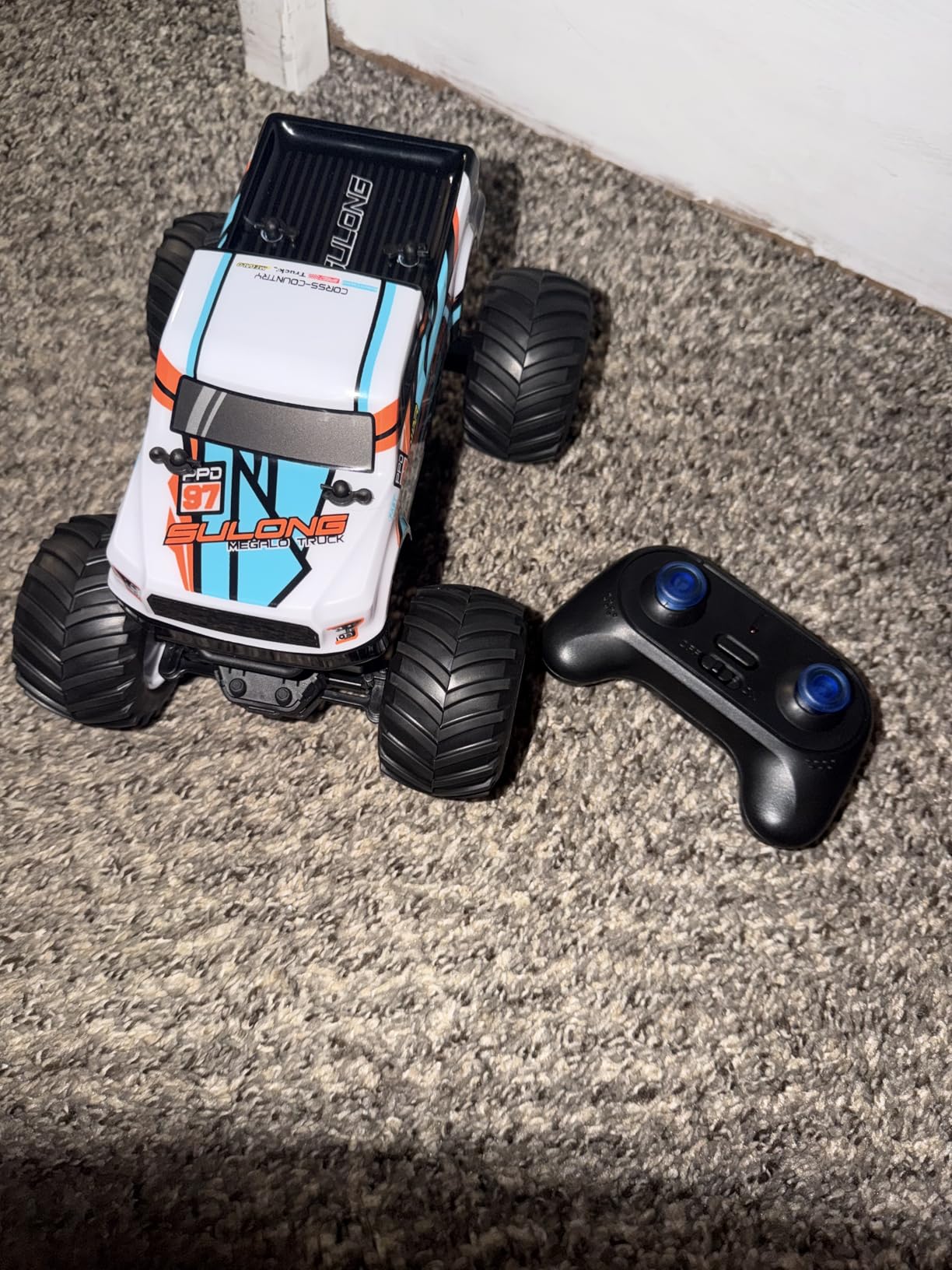 Remote Control Car, 1:16 Scale RC Monster Truck for Boys, 2.4 GHz All Terrain RC Cars for Boys Girls 4-7 8-12, 20 Km/h Off Road RC Truck, Christmas Birthday Gift for Kids and Adult, Orange customer photo 1