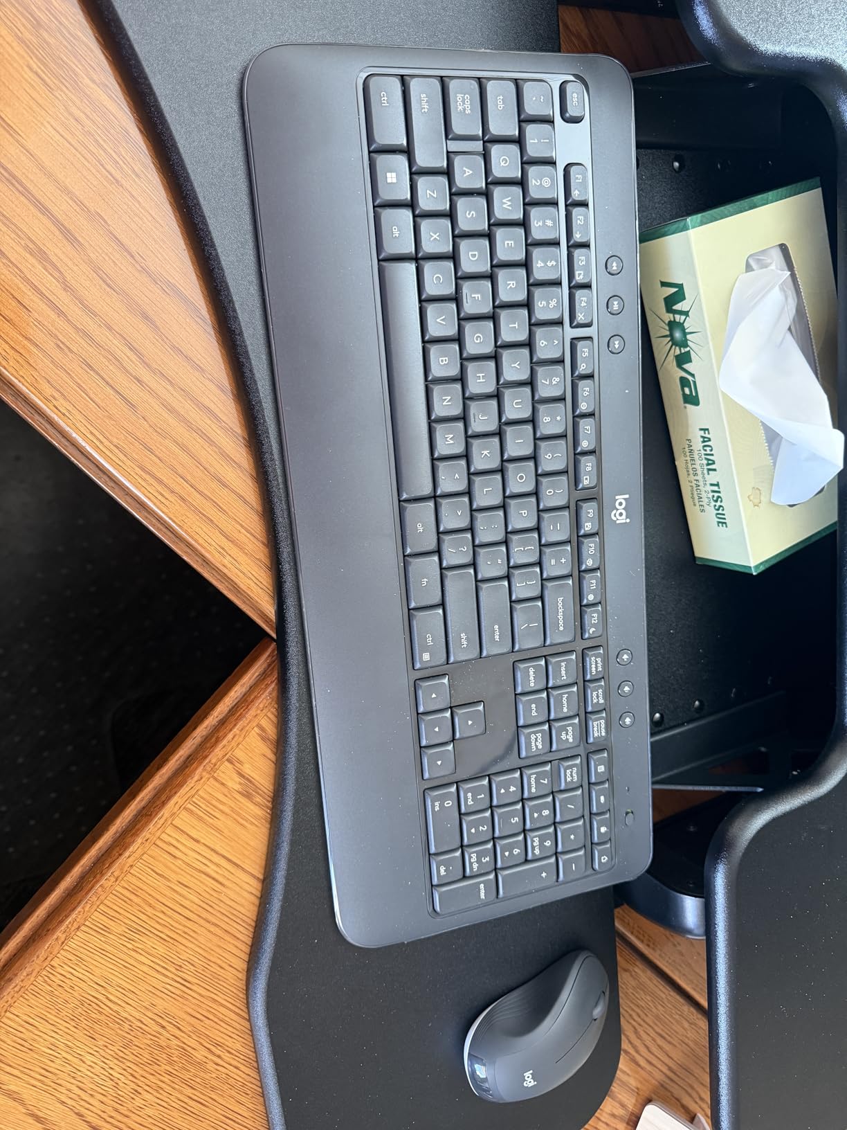 Logitech MK540 Full Size Advanced Wireless Keyboard and Mouse Combo customer photo 1