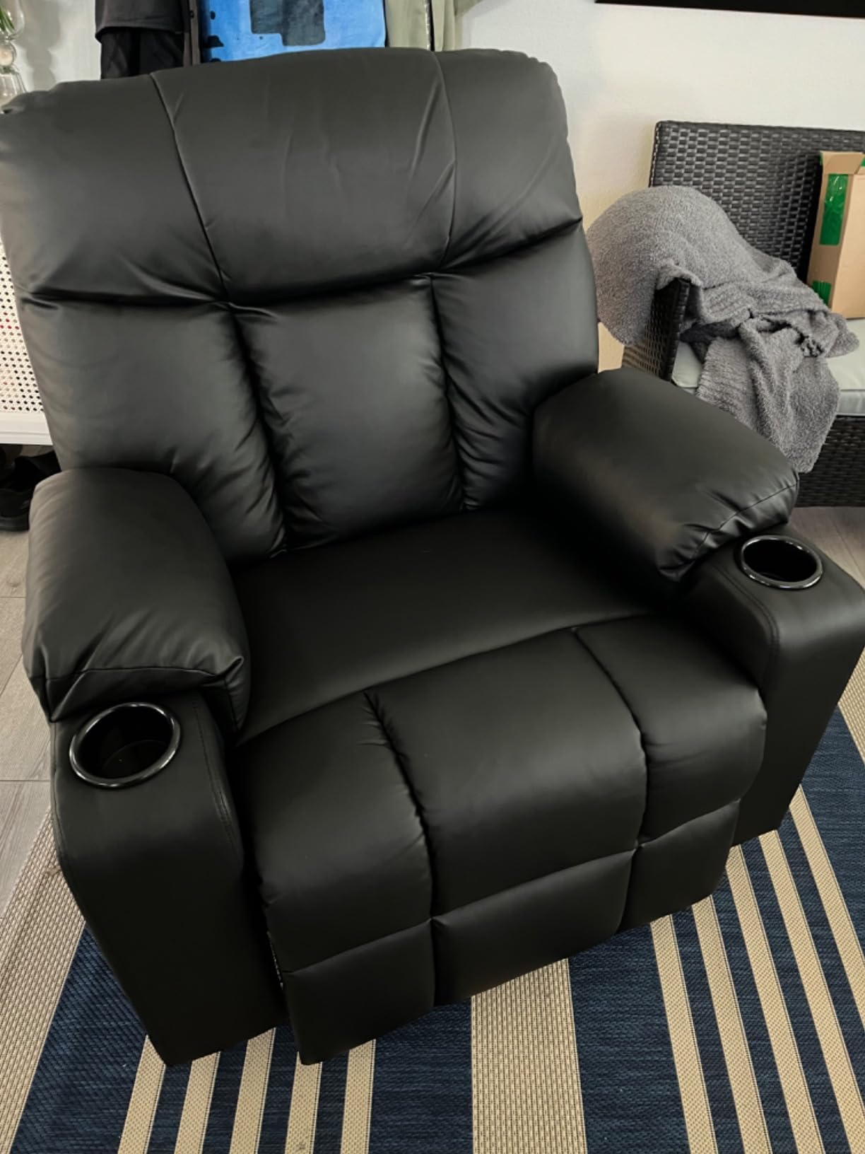 Bonzy Home Power Lift Recliner Chair with Heat and Massage, Faux Leather customer photo 2