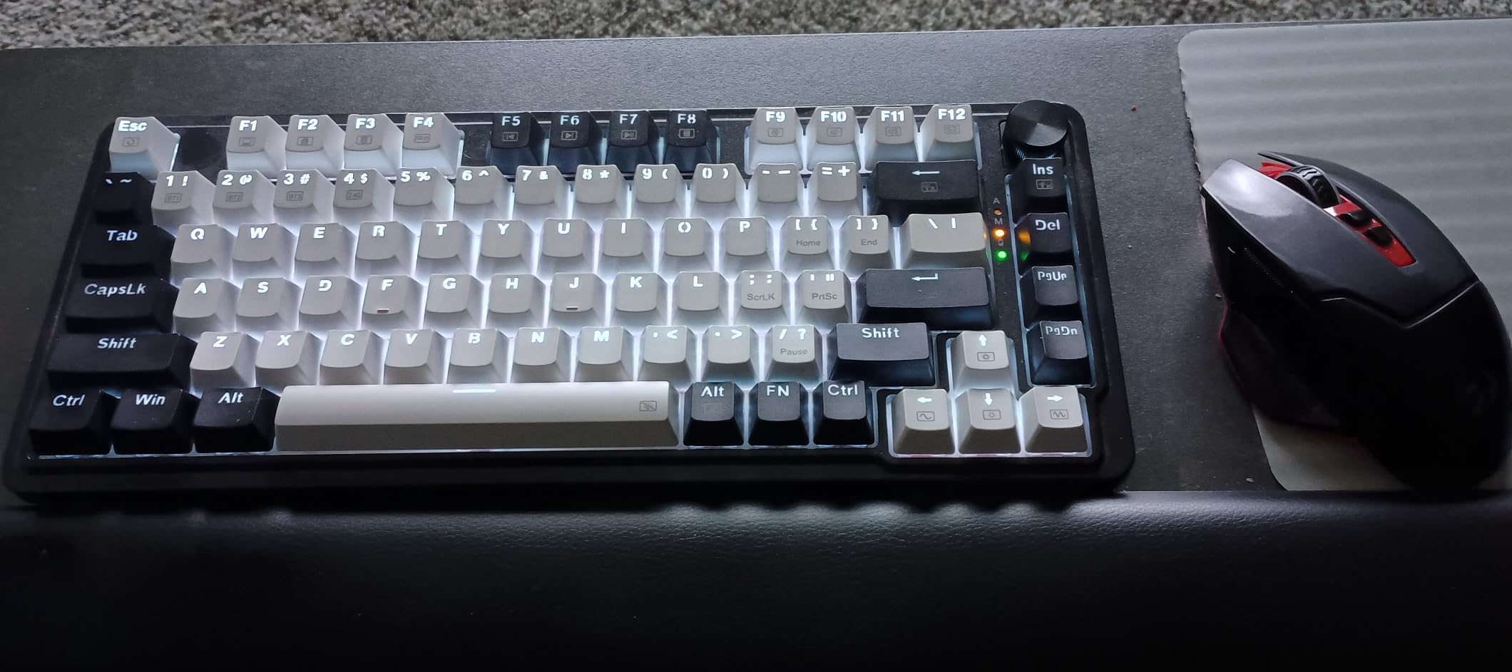 Redragon K673 PRO Wireless 81-Key RGB Gasket Gaming Keyboard, Scroll Knob customer photo 1