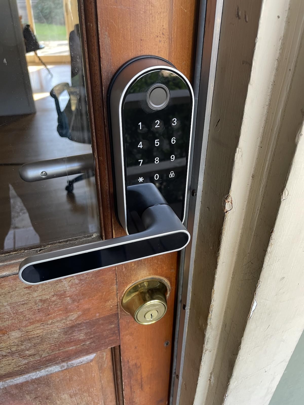 Bluetooth Fingerprint Smart Lock with Handle & Keypad – Fits Most US Doors, DIY Install, Keyless Entry: Code, FOB, Auto-Lock. Ideal for Home, Airbnb, Rental, Kids, Seniors. Alexa & Google Compatible customer photo 2