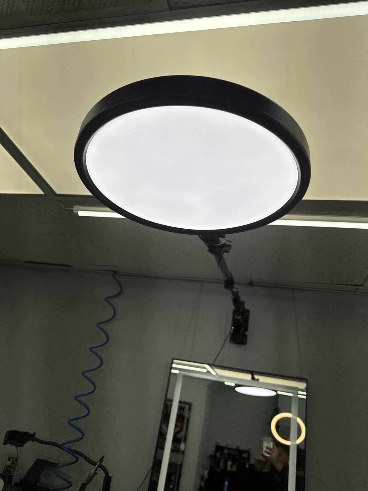 TODI Large Ring Light with 79