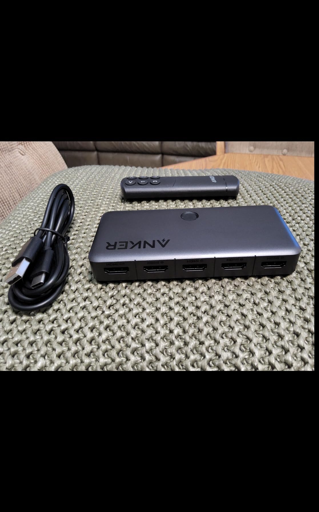 Anker HDMI Switch, 4 in 1 Out 4K@60Hz HDMI Switcher with Remote Selector customer photo 2