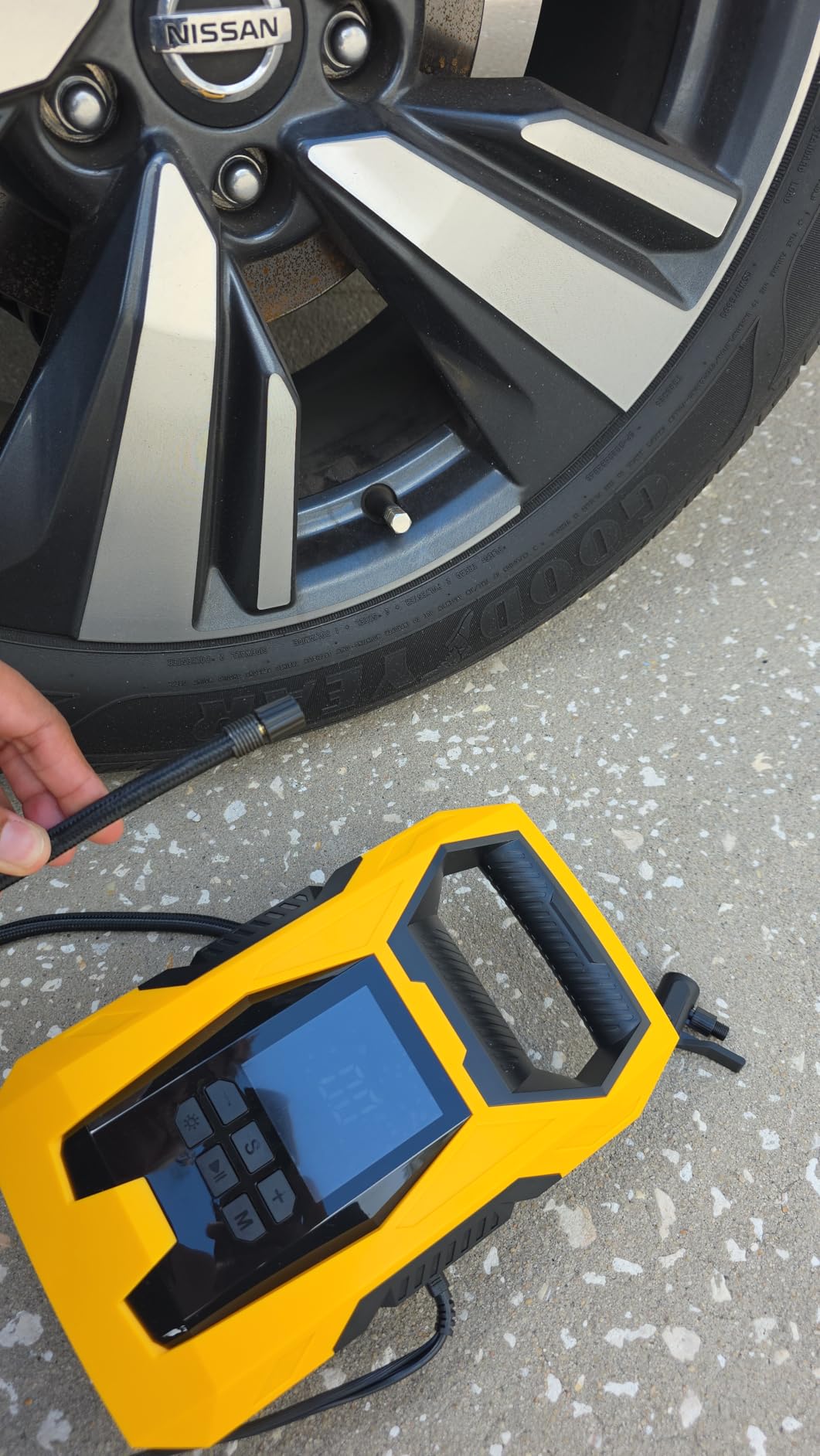 CARSUN AC/DC Tire Inflator Portable Air Compressor, Dual Power for Home 110V AC and Car 12V DC Air Pump with Pressure Gauge, Auto Shutoff, Tire Pump for Car Motorcycle Bicycle and Other Inflatables customer photo 1