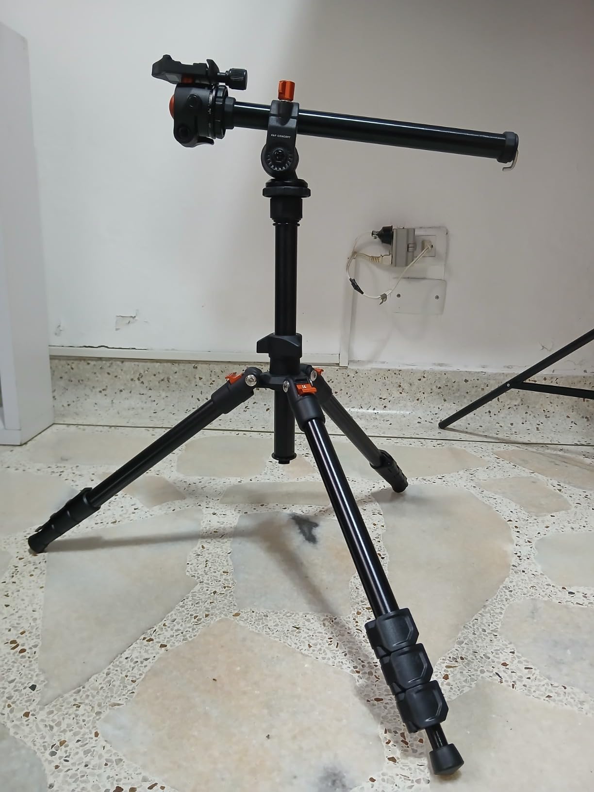 K&F Concept 76 in Overhead Camera Tripod | Rotatable Multi-Angle Center Column, Lightweight, 360 Degree Ball Head, Load Capacity 8kg/17.6lbs. O234A1+BH-36 customer photo 1