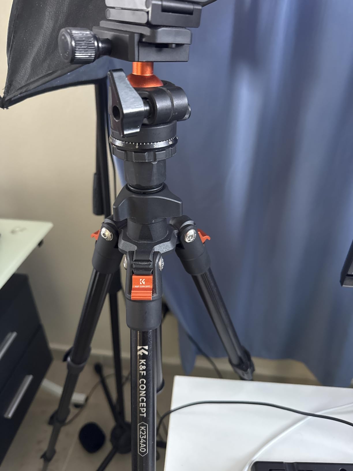 K&F Concept 76 in Overhead Camera Tripod | Rotatable Multi-Angle Center Column, Lightweight, 360 Degree Ball Head, Load Capacity 8kg/17.6lbs. O234A1+BH-36 customer photo 2