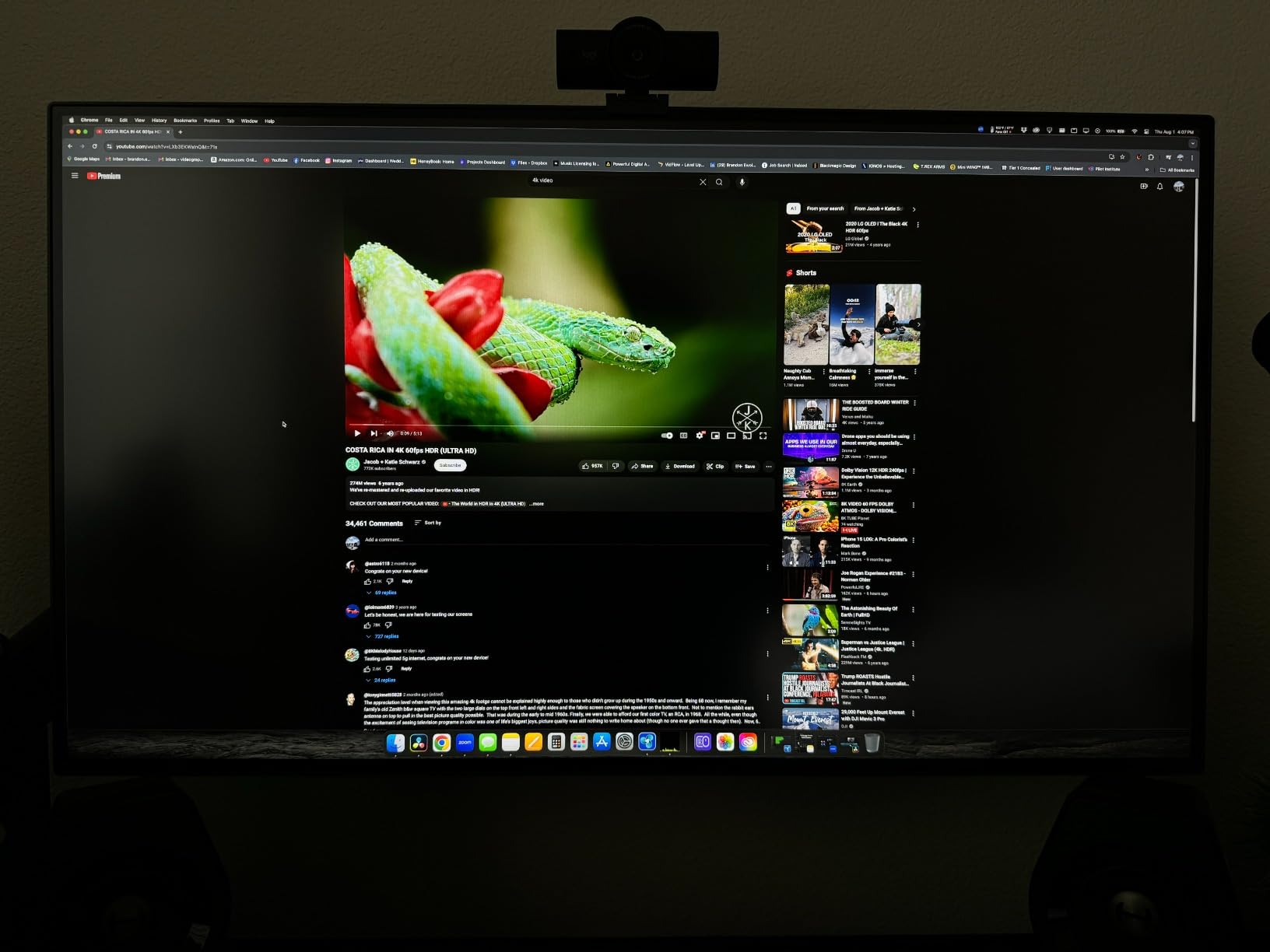 BenQ PD3225U 32 Inch 4K IPS Black UHD Thunderbolt Monitor for MacBook, AQCOLOR, 98% P3, 100% sRGB & Rec.709, DeltaE ≤2, Uniformity, Factory Calibration, USB-C 85W, USB Hub, Daisy Chain, KVM Switch | 98% P3, 100% sRGB & Rec.709, DeltaE ≤2, Factory Calibration, USB-C 85W, USB Hub, Daisy Chain, KVM Switch, Height Adjustable customer photo 2