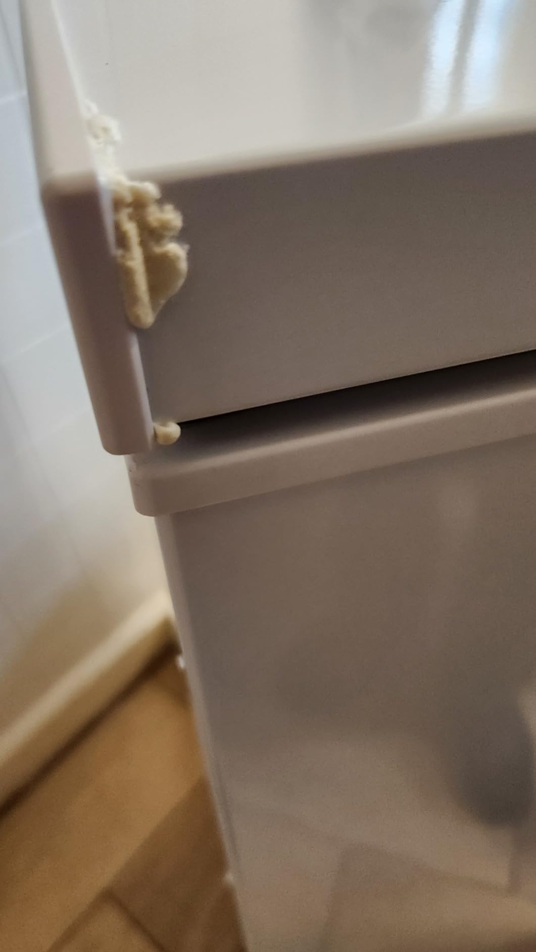 Igloo 3.5 Cu Ft. Upright Deep Freezer Chest- Deep Freezer with Quick Freezing System & Adjustable Thermostat for Homes, Garages & Basements- Low Noise Freezer with Removable Basket & LED Lights- White customer photo 2