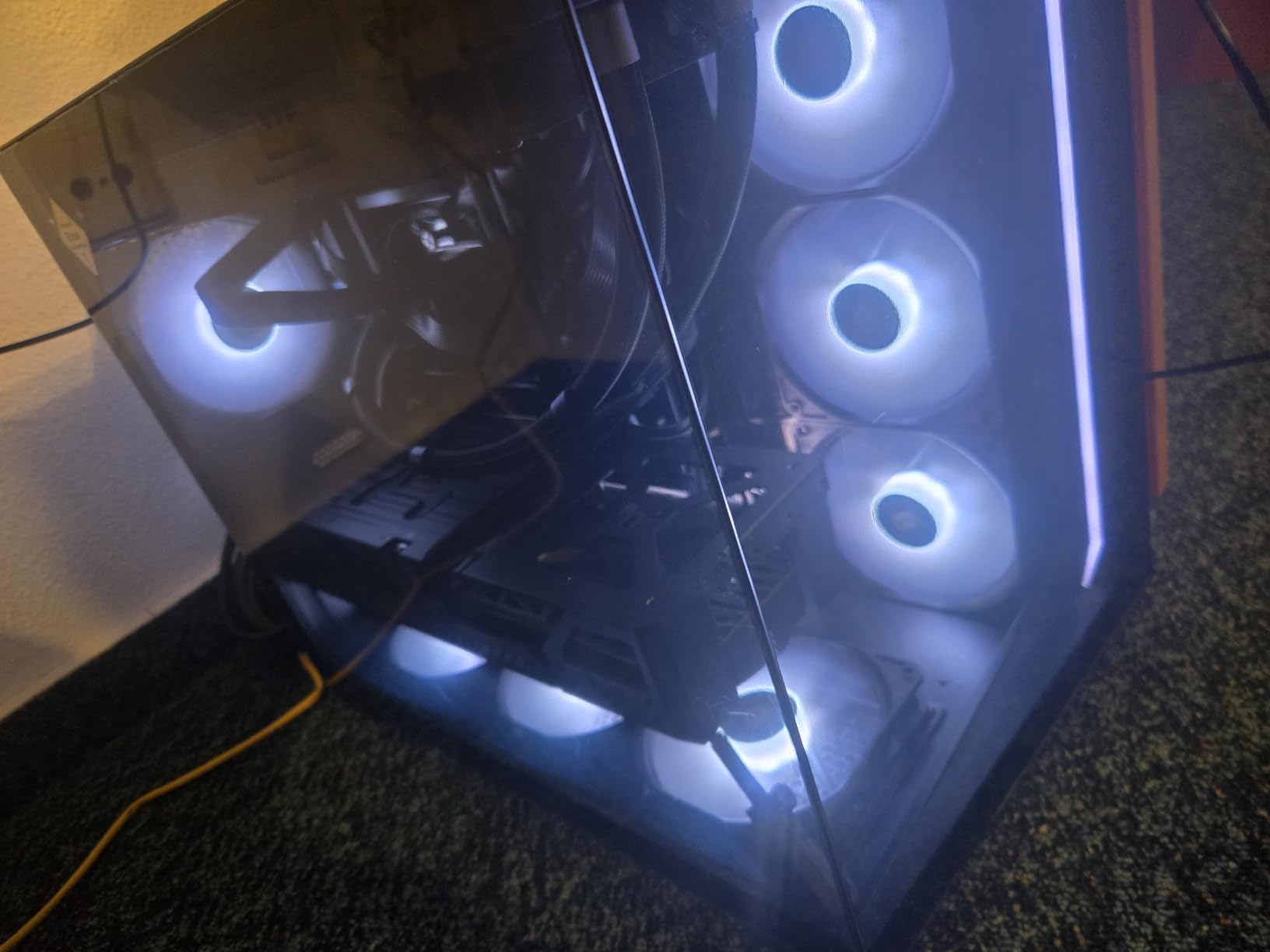 Antec C5 ARGB Mid-Tower ATX PC Case, 7 ARGB PWM Fans, Black customer photo 1