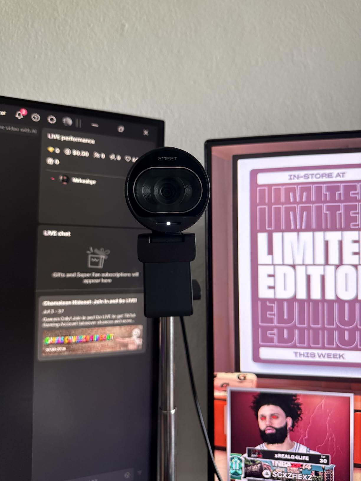 EMEET S600 4K Webcam for Streaming, Sony 1/2.55'' Sensor, PDAF Autofocus customer photo 1