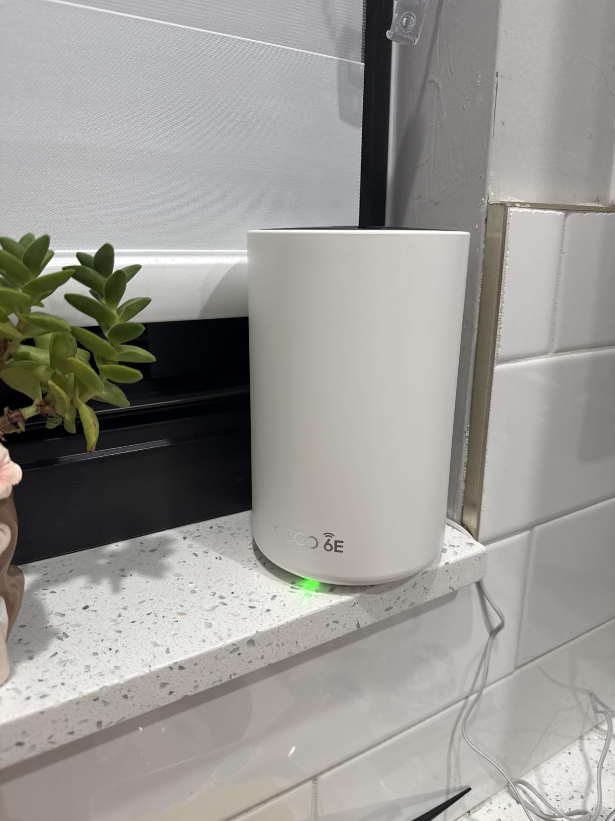 TP-Link Deco XE70 Pro AXE4900 Tri-Band WiFi 6E Mesh WiFi Router - 1 x 2.5bps WAN/LAN Port, 2 x 1 Gbps LAN Ports, 4.9 Gbps Wi-Fi 2,900 Sq. Ft Coverage, Connect up to 200 Devices, 1-Pack customer photo 1