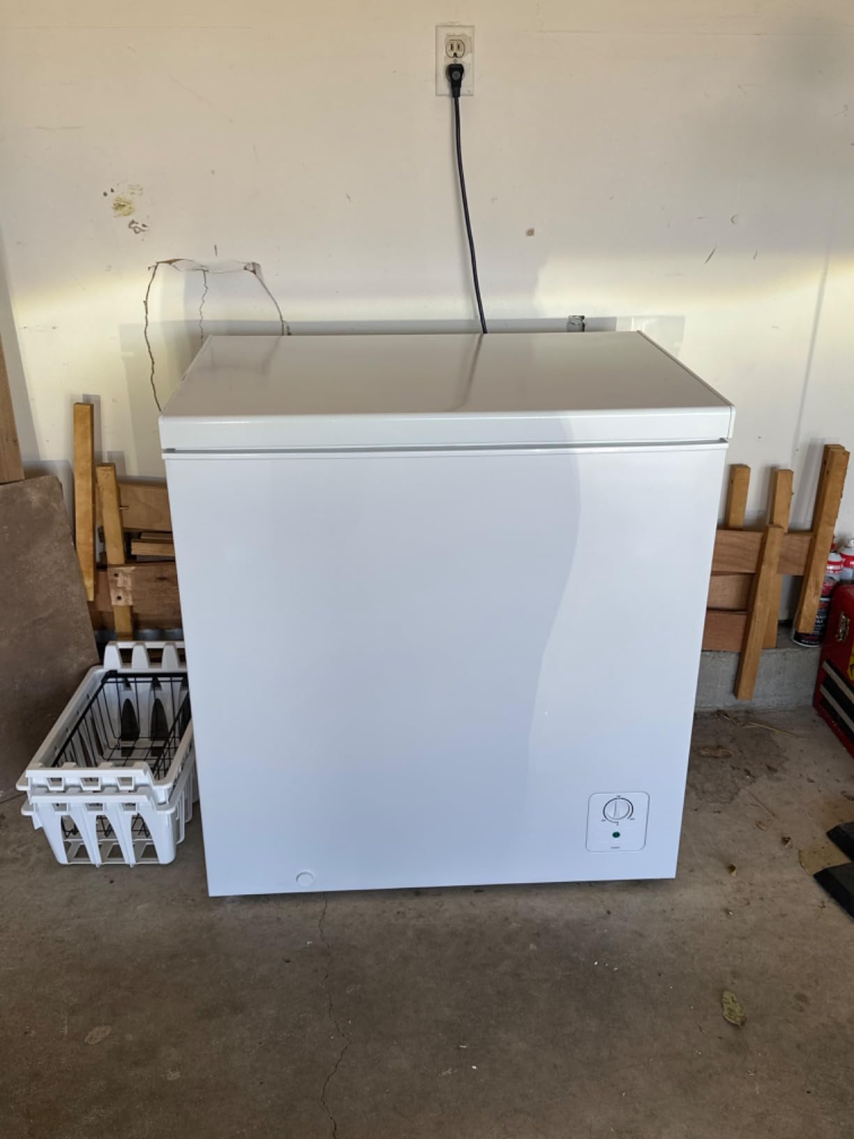 SMETA Chest Freezer 14 Cu. Ft, Deep Freezer Chest with Removable Basket, 4 Wheels, Adjustable Thermostat, Energy Efficient, Low Noise, Fast Freezing Ideal for Garage, Kitchen, Office, Basement customer photo 1