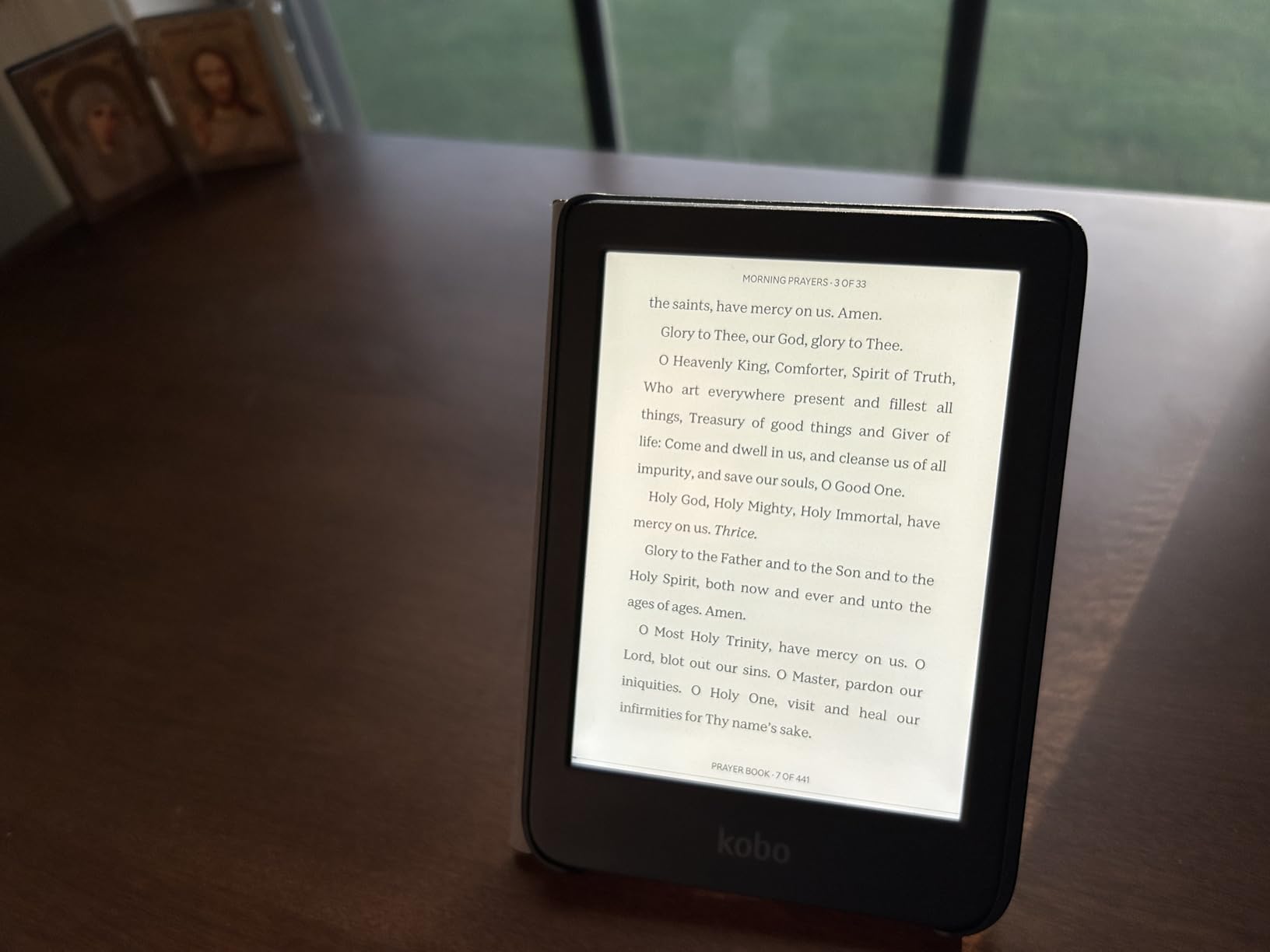 Kobo Clara BW eReader, 6” Touchscreen, Waterproof, 16GB, Black customer photo 1