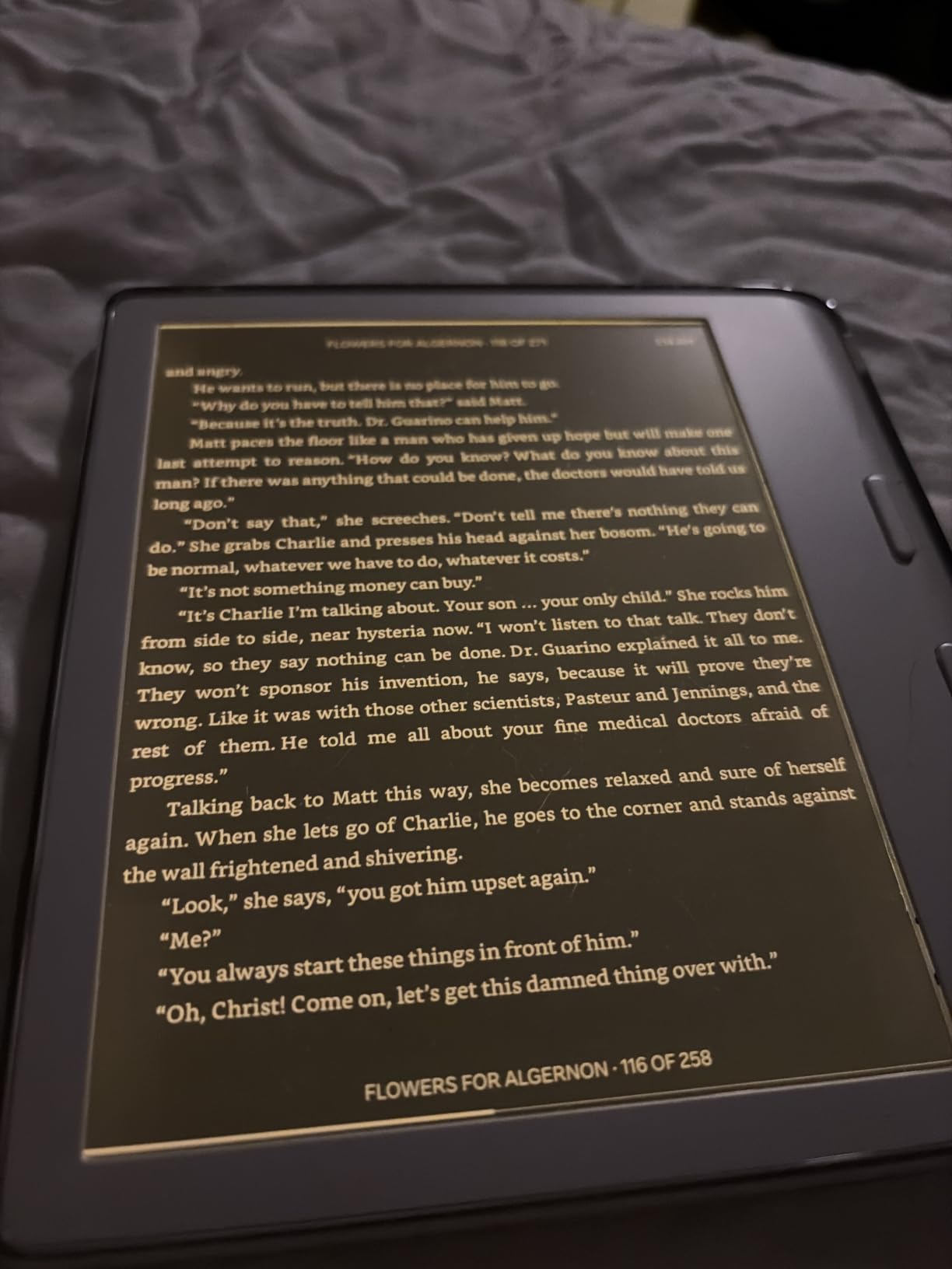 Kobo Libra Colour eReader, 7” Color E Ink, Waterproof, White | 7” Color E Ink Kaleido 3, Dark Mode, Waterproof, eBooks, Audiobooks, Recycled Materials customer photo 2