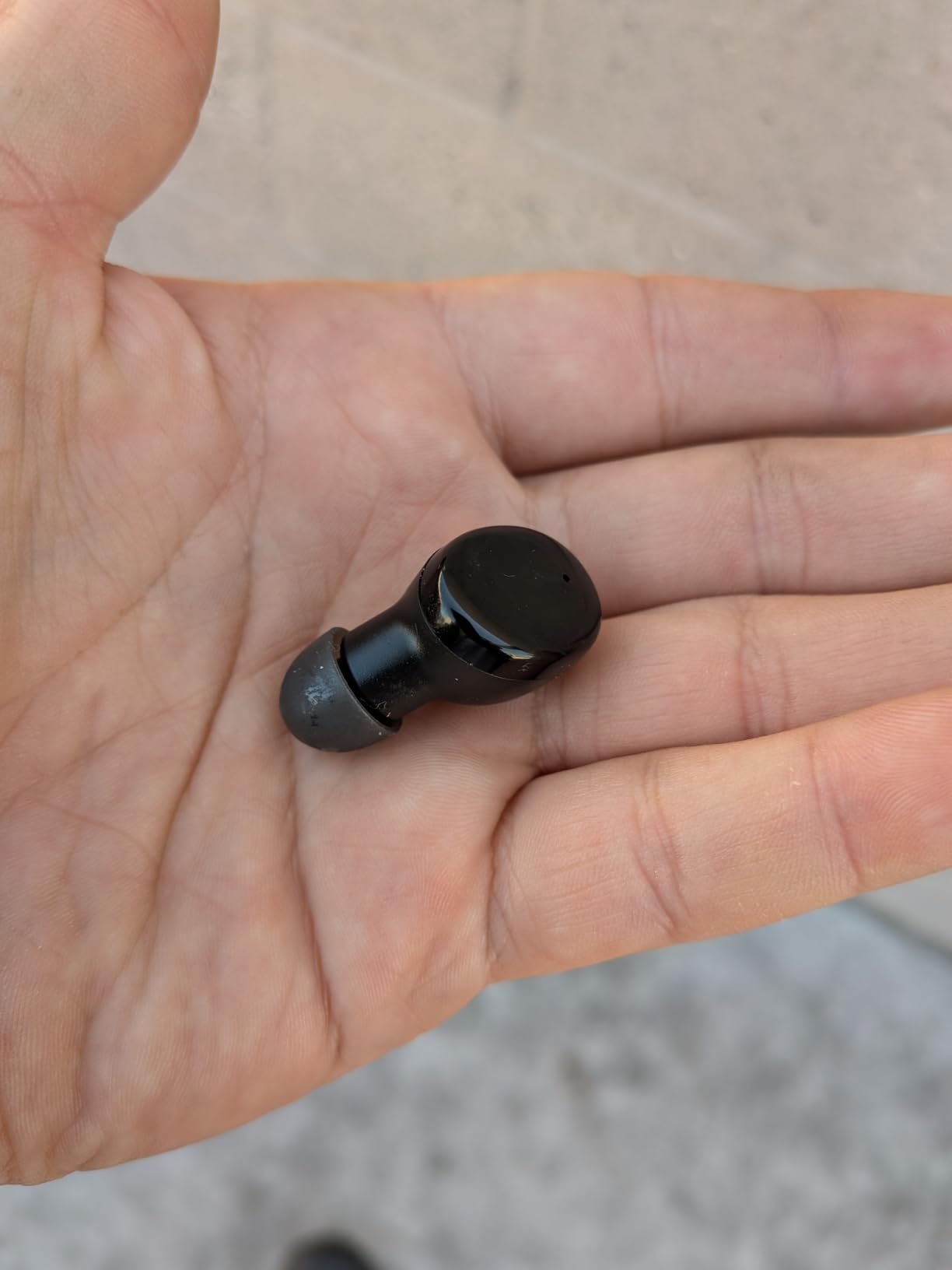 kurdene Wireless Earbuds Bluetooth 5.3 in Ear Buds Light Weight Headphones,Deep Bass Sound,Built in Mics Headset,Clear Calls Earphones for Sports Workout Black | Premium Sound Bass Ear buds with Charging Case,Smart Touch Control,Built in Mics Headset,Clear Calls for Sports Workout customer photo 2