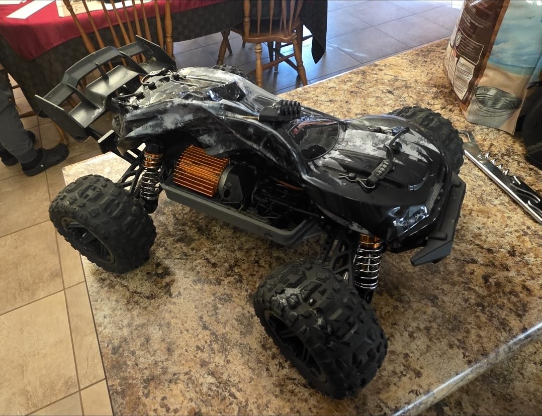 X-TMAGA 1:14 All Terrain RC Cars, 4WD Off-Road Remote Control Car (HS14323) customer photo 1