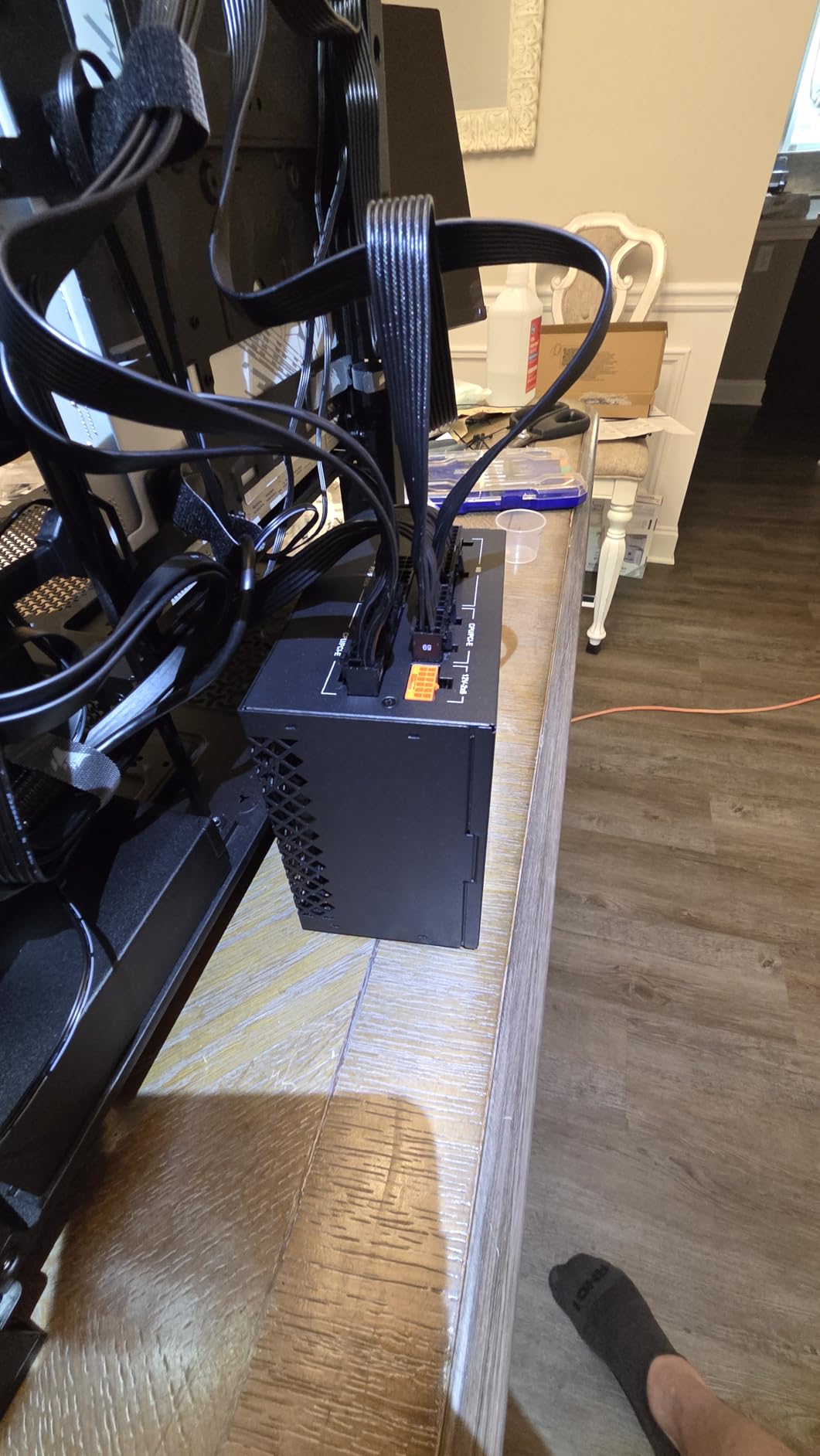 CORSAIR 4000D RS ARGB Frame Modular Mid-Tower ATX PC Case, High Airflow, 3X Pre-Installed RS Fans, InfiniRail™ Mounting System, ASUS BTF, MSI Zero, Gigabyte Stealth, Black customer photo 2