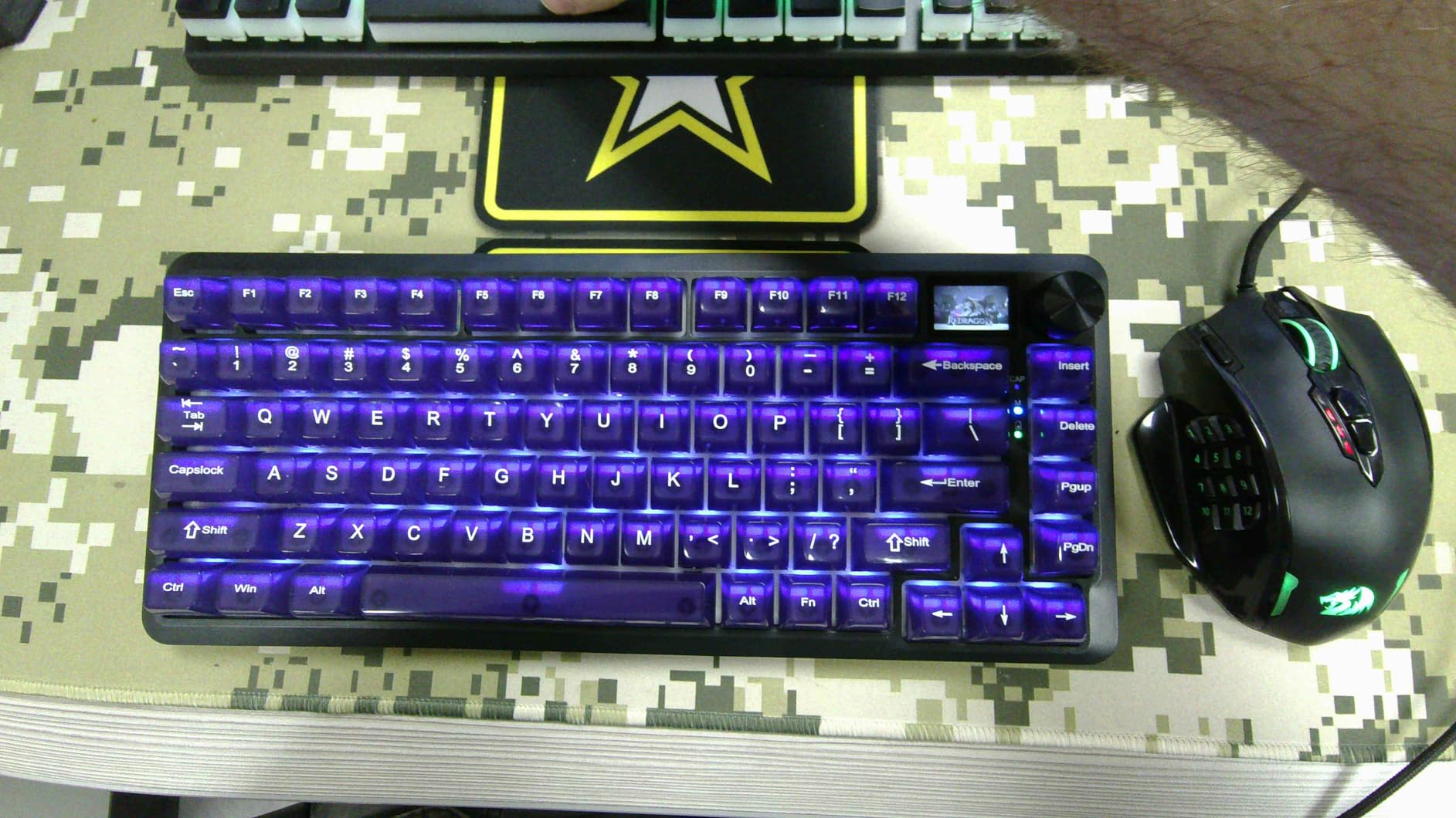 Redragon Wireless Mechanical Gaming Keyboard - Gasket-Mounted RGB Backlit, Custom Keys, 3-Mode(Bluetooth/2.4G/USB), Hot-Swap Pre-Lubed Switches, Screen & Control Knob - Cyber Mecha Style, Plasma Arc customer photo 1
