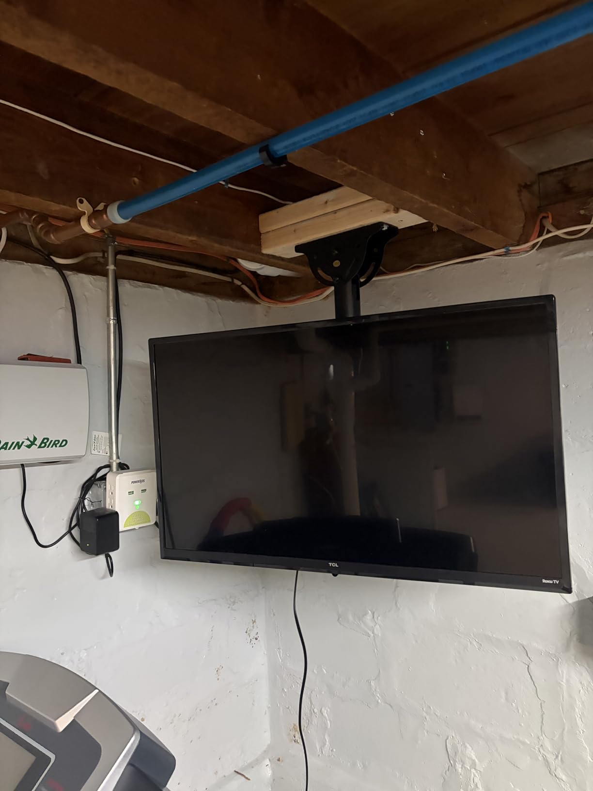 WALI Heavy Duty Ceiling TV Mount for 37-90 inch Large TVs, up to 220 lbs customer photo 2