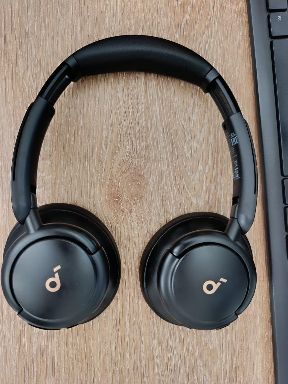Soundcore by Anker Q30 Hybrid Active Noise Cancelling Headphones, White customer photo 2