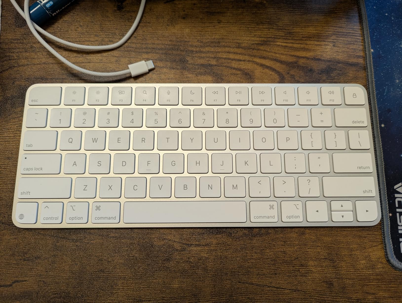Apple Magic Keyboard - US English , Bluetooth customer photo 1