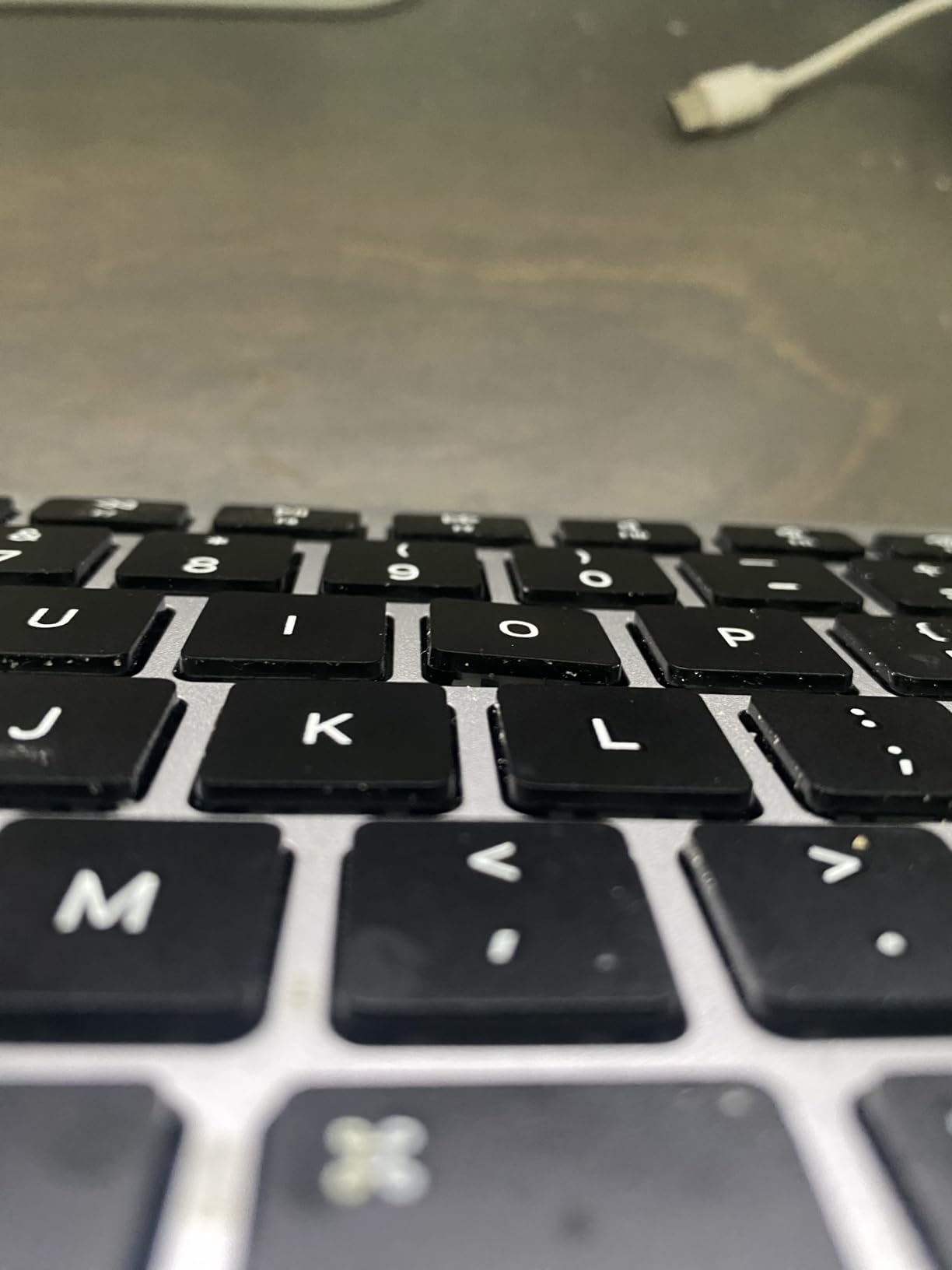 OMOTON Ultra-Slim Wireless Keyboard for Mac (MacOS 10.10+), Compact Size customer photo 2