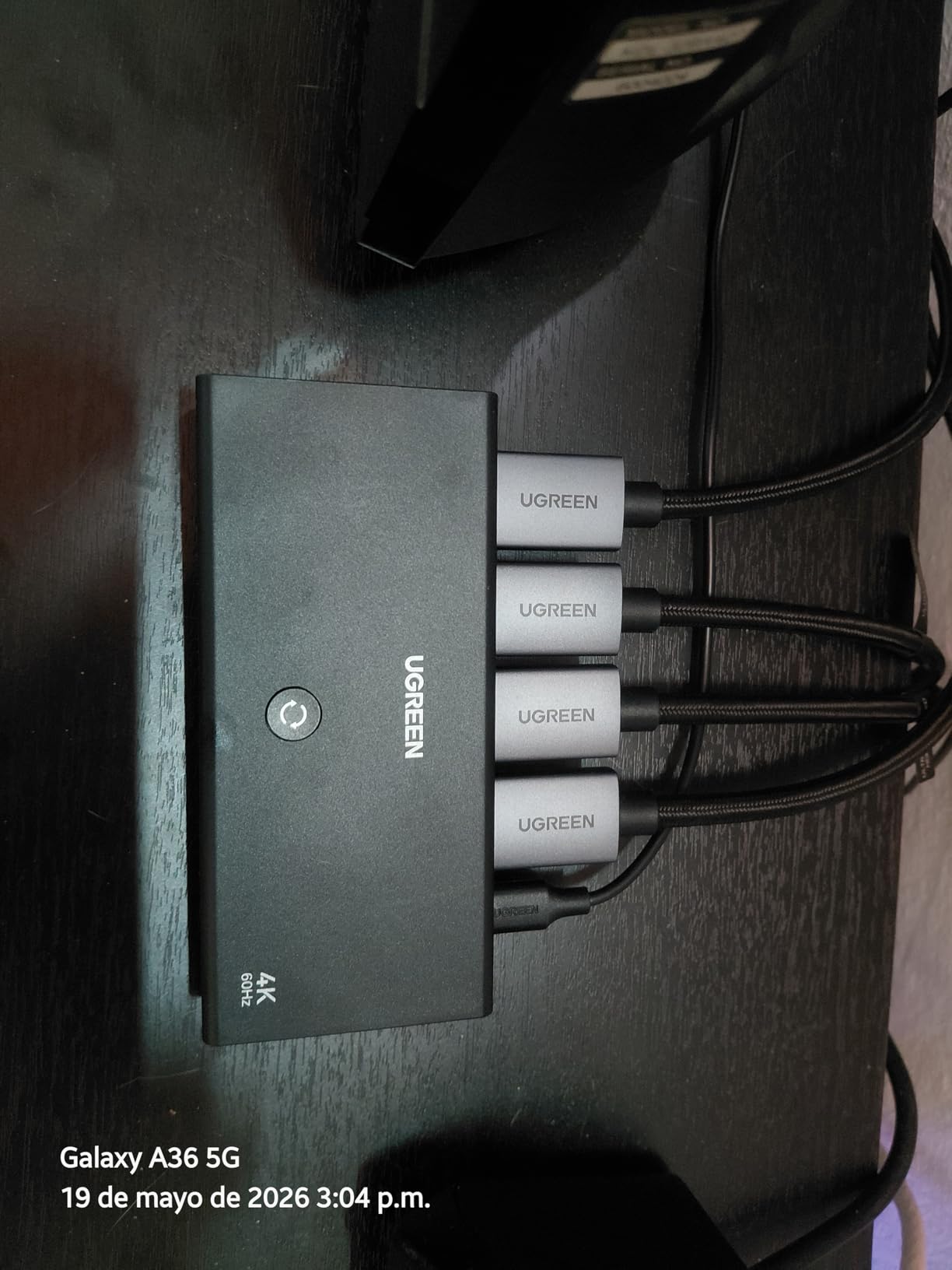 UGREEN HDMI Switch 3 in 1 Out, 4K@60Hz, with Remote, HDR10+, 3D, Dolby customer photo 2
