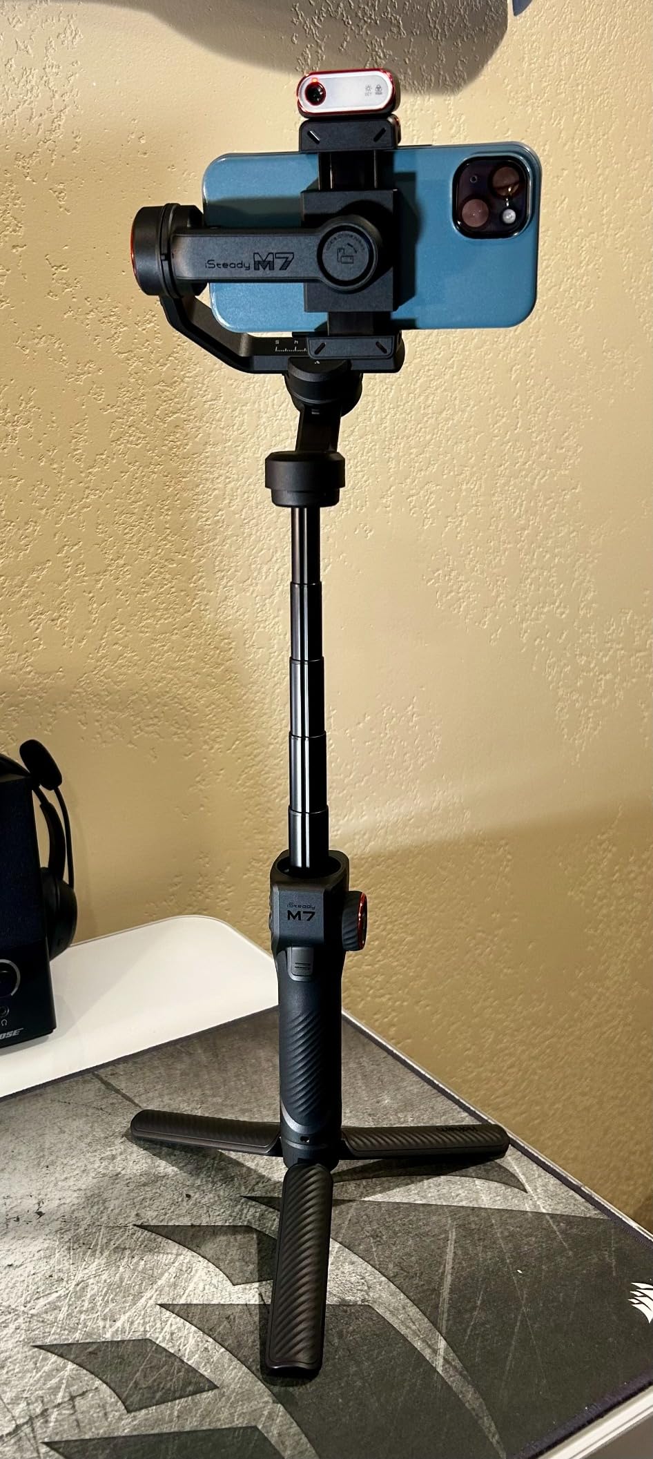 Hohem iSteady M7 Gimbal Stabilizer for Smartphone, Magnetic AI Tracker Fill Light, Detachable Touchscreen Remote Controller, Built-in Extension Rod, 500g Payload Gimbal Stabilizer for iPhone Android customer photo 1