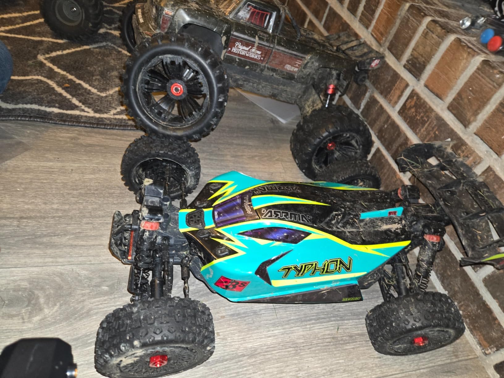 ARRMA RC Car 1/8 Typhon 4X4 223S BLX Brushless Buggy RTR, Green customer photo 1