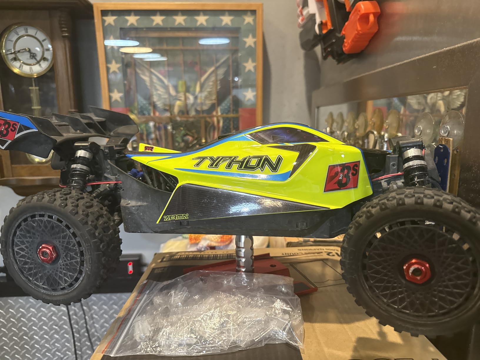 ARRMA RC Car 1/8 Typhon 4X4 223S BLX Brushless Buggy RTR, Green customer photo 2