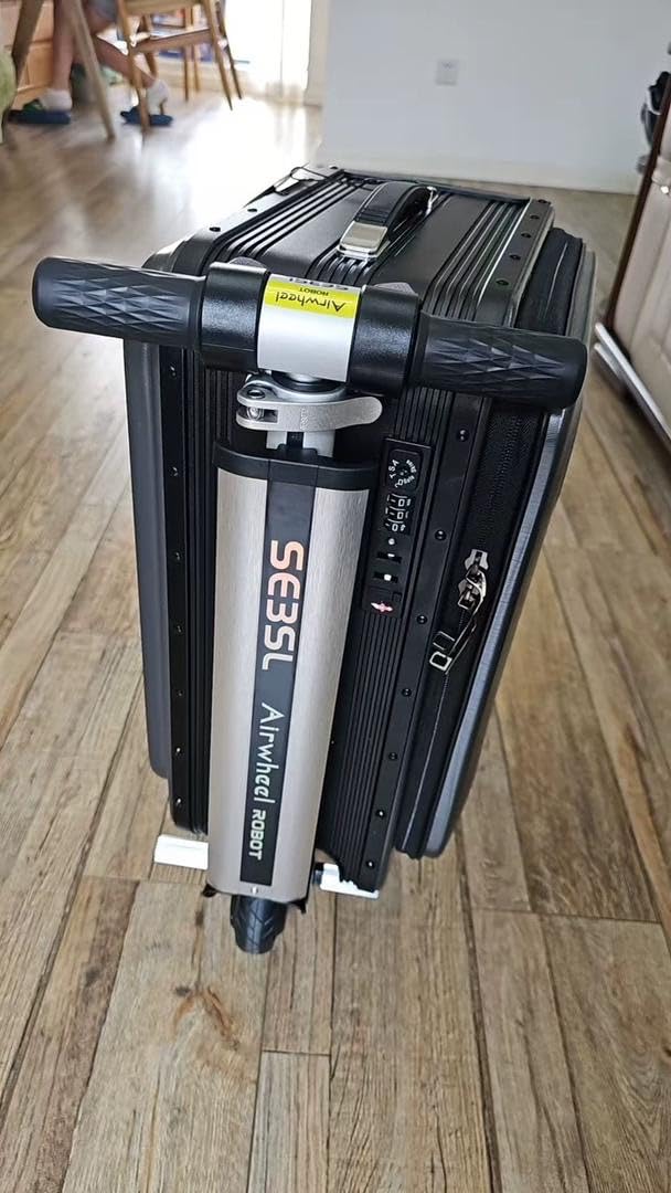 Airwheel SE3SL Lightweight Rideable Luggage Portable Riding Suitcase APP Control Carry-on Luggage, 6.8kg Ultra-Light for Travel (Black) customer photo 2