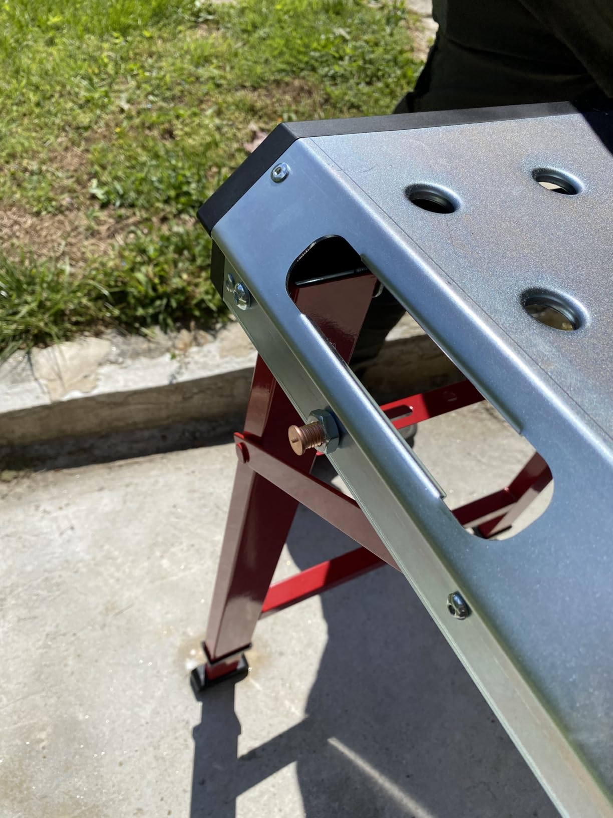 Goplus Portable Welding Table, 42