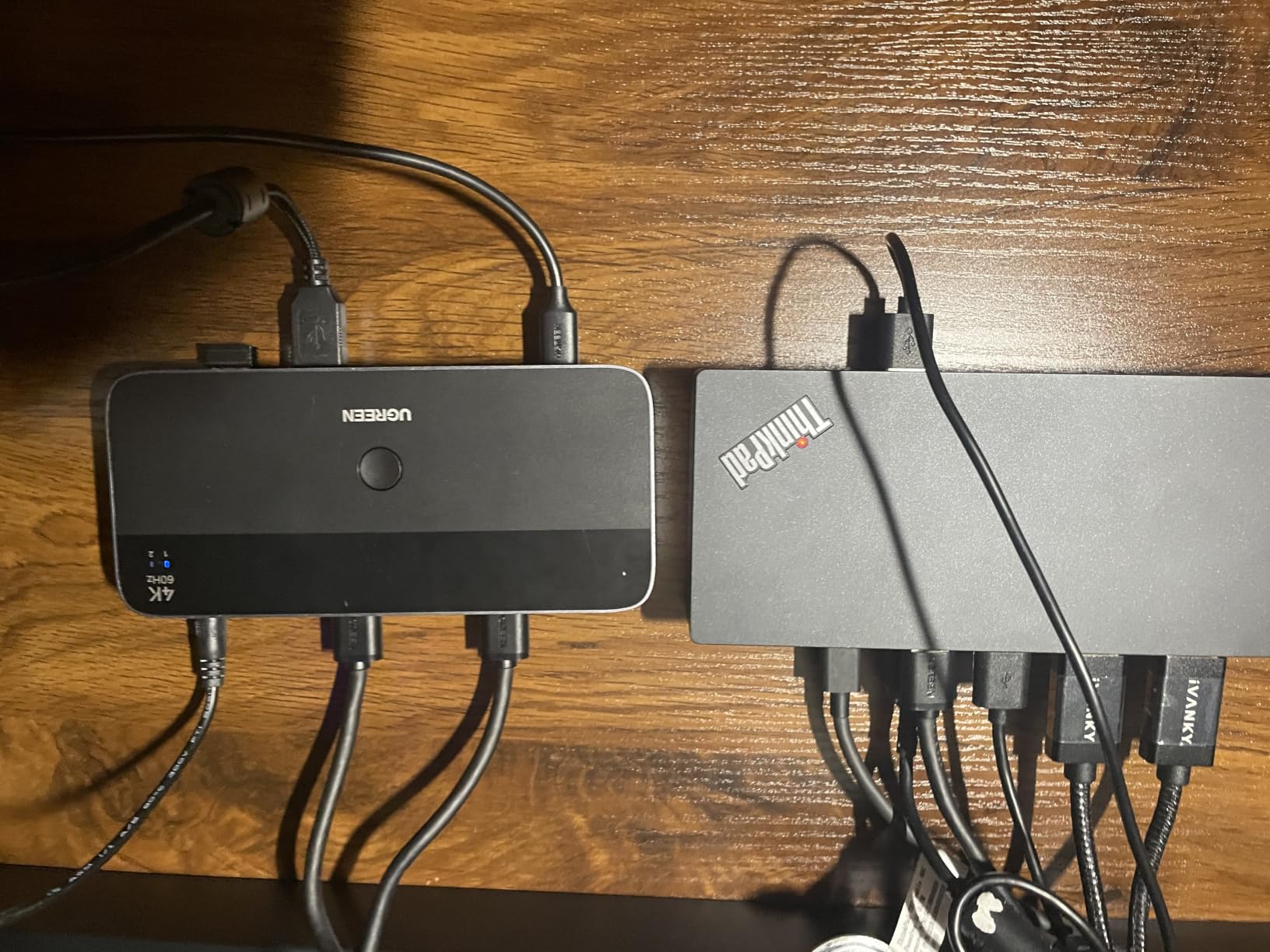 UGREEN HDMI KVM Switch 2 Monitors 2 Computers 4K@60Hz, with 4 USB 3.0 Ports customer photo 1
