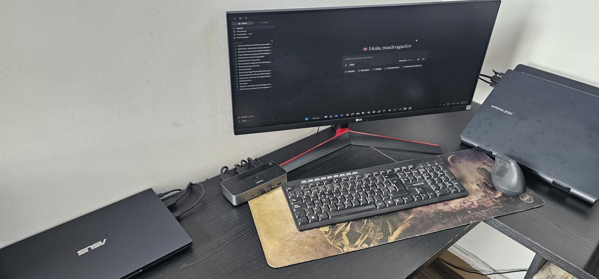 UGREEN HDMI KVM Switch 2 Monitors 2 Computers 4K@60Hz, with 4 USB 3.0 Ports customer photo 2