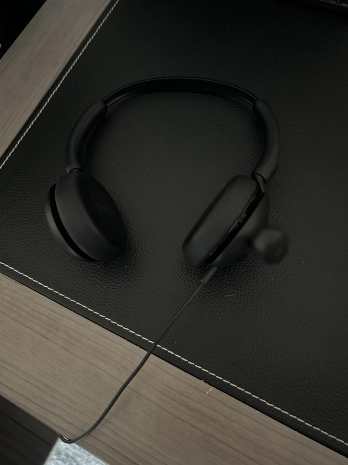 Jabra Evolve 10 Wired USB Headset with Noise-Cancelling Mic, Black customer photo 2
